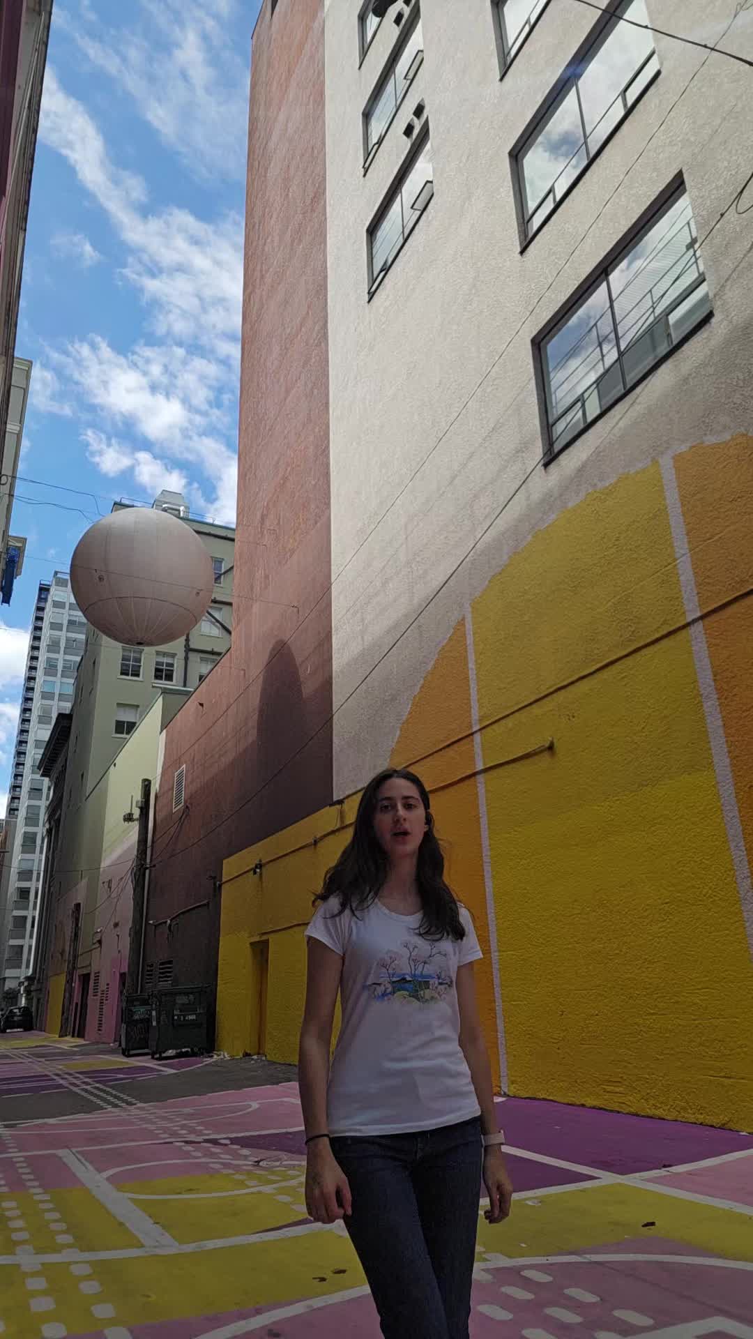 @Lo&iuml;sa.part.au.canada