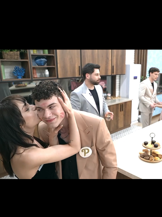 @kismetus.kaos