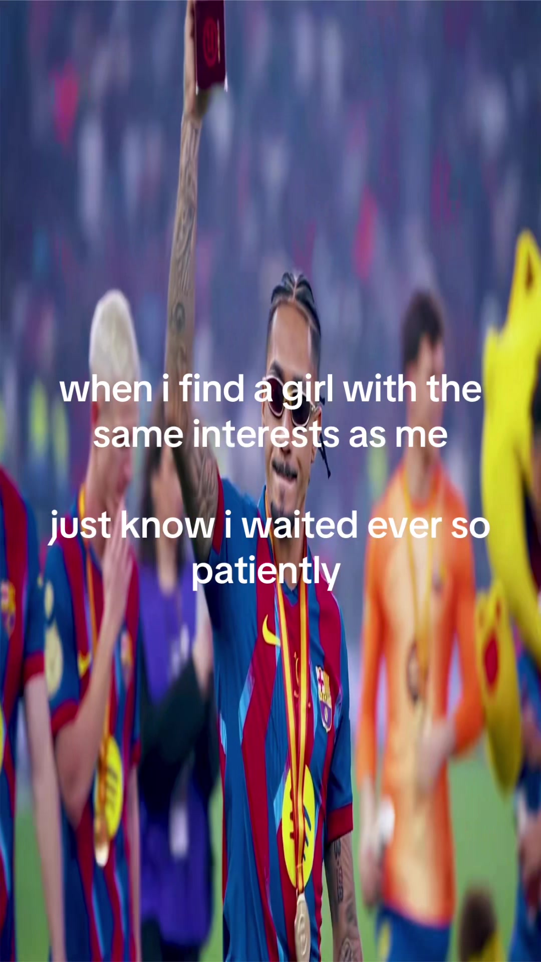 @⃟