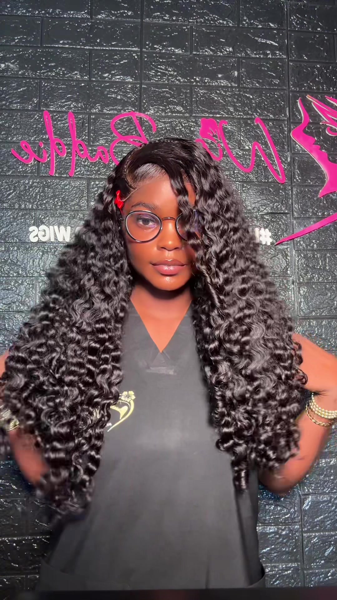 @wigbaddie_WARRI WIGSTYLIST