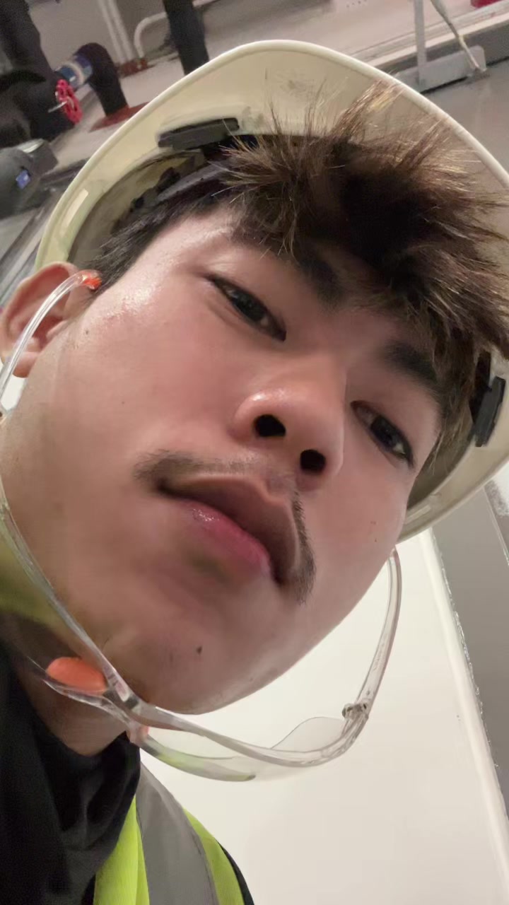 @1%