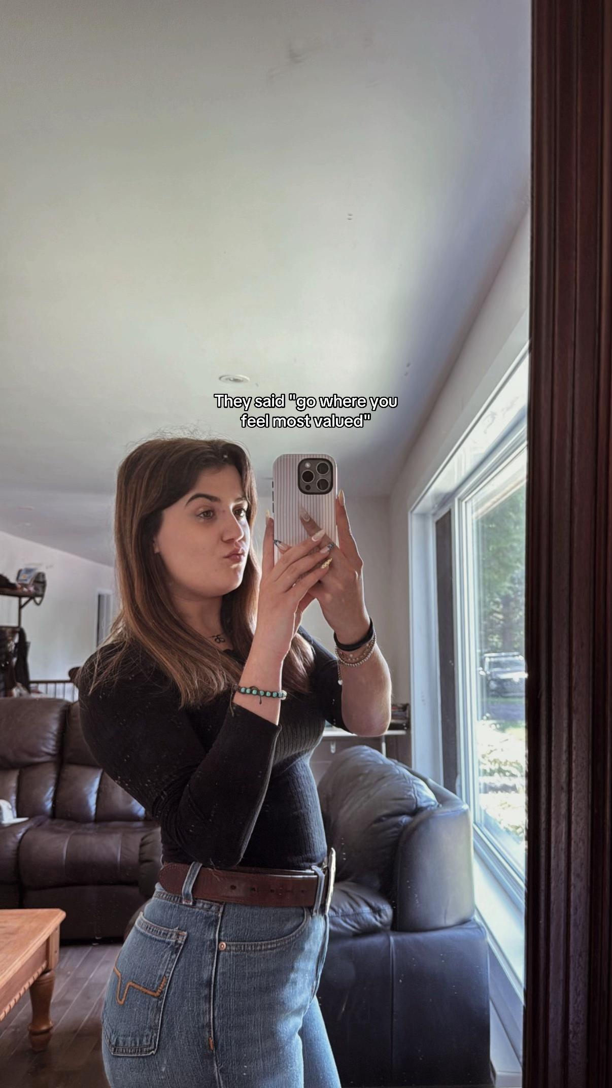 @Meg 🪶
