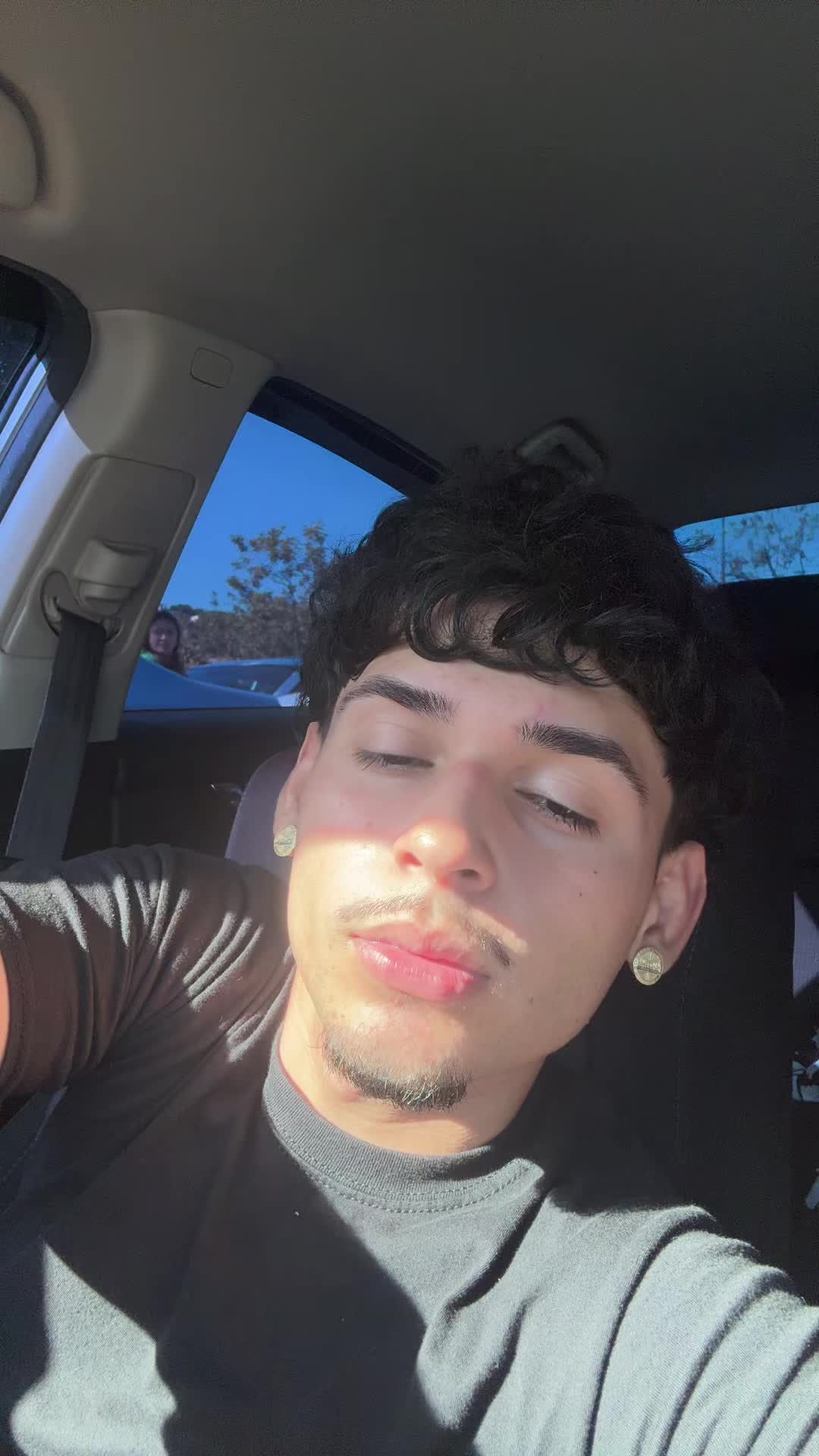 @e.562_
