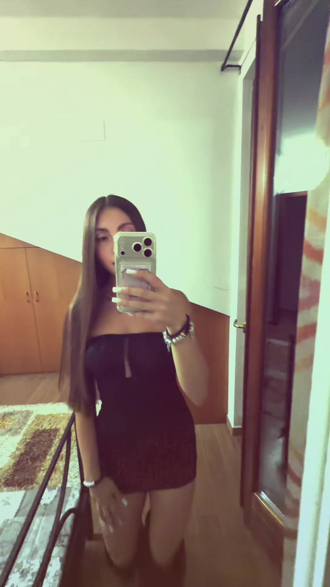 @𝟏𝟕