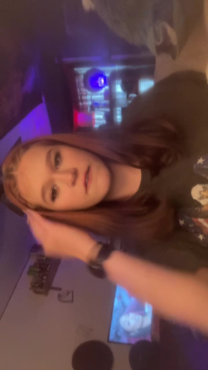 @trippyred100