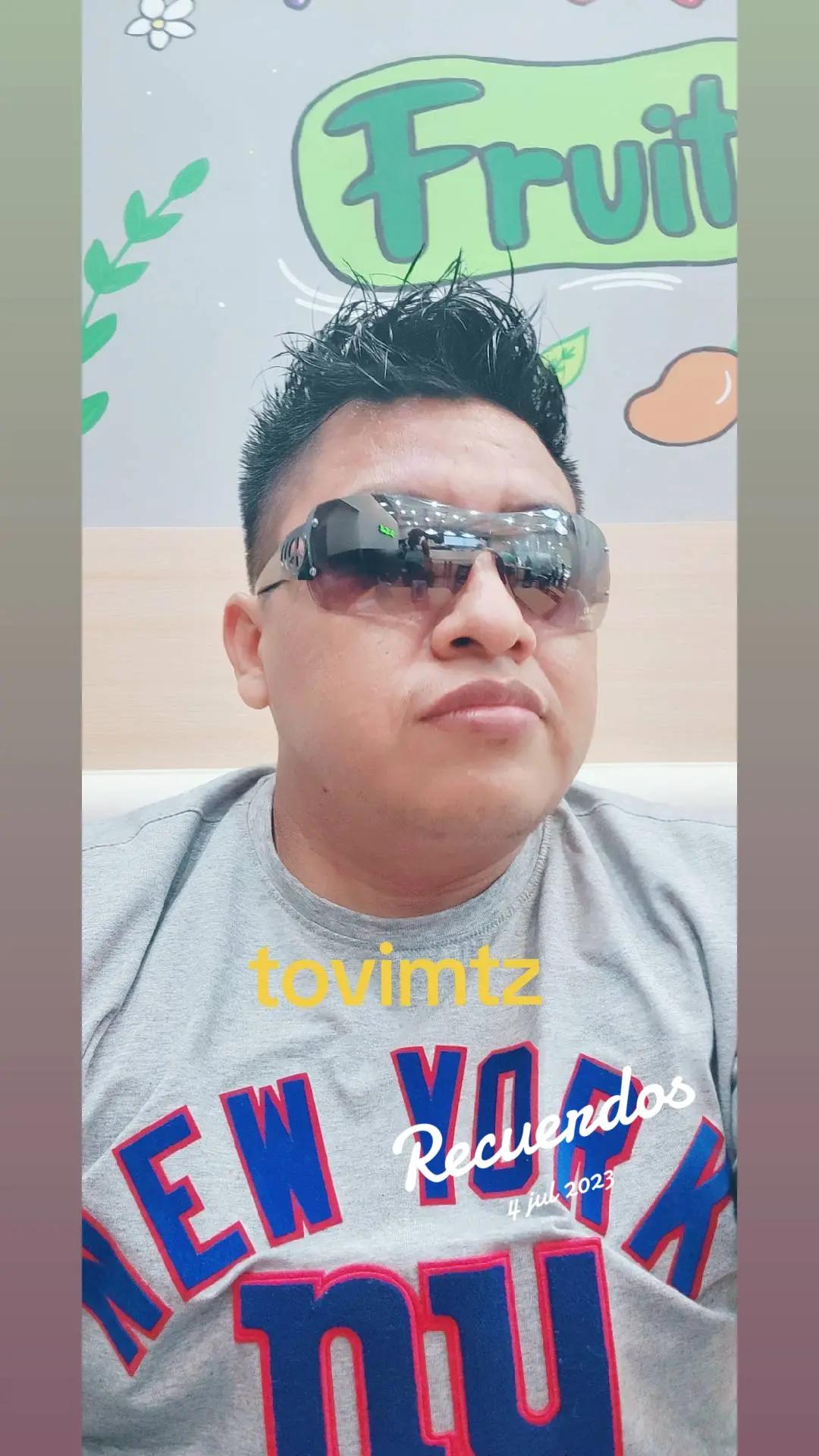 @Tovimtz