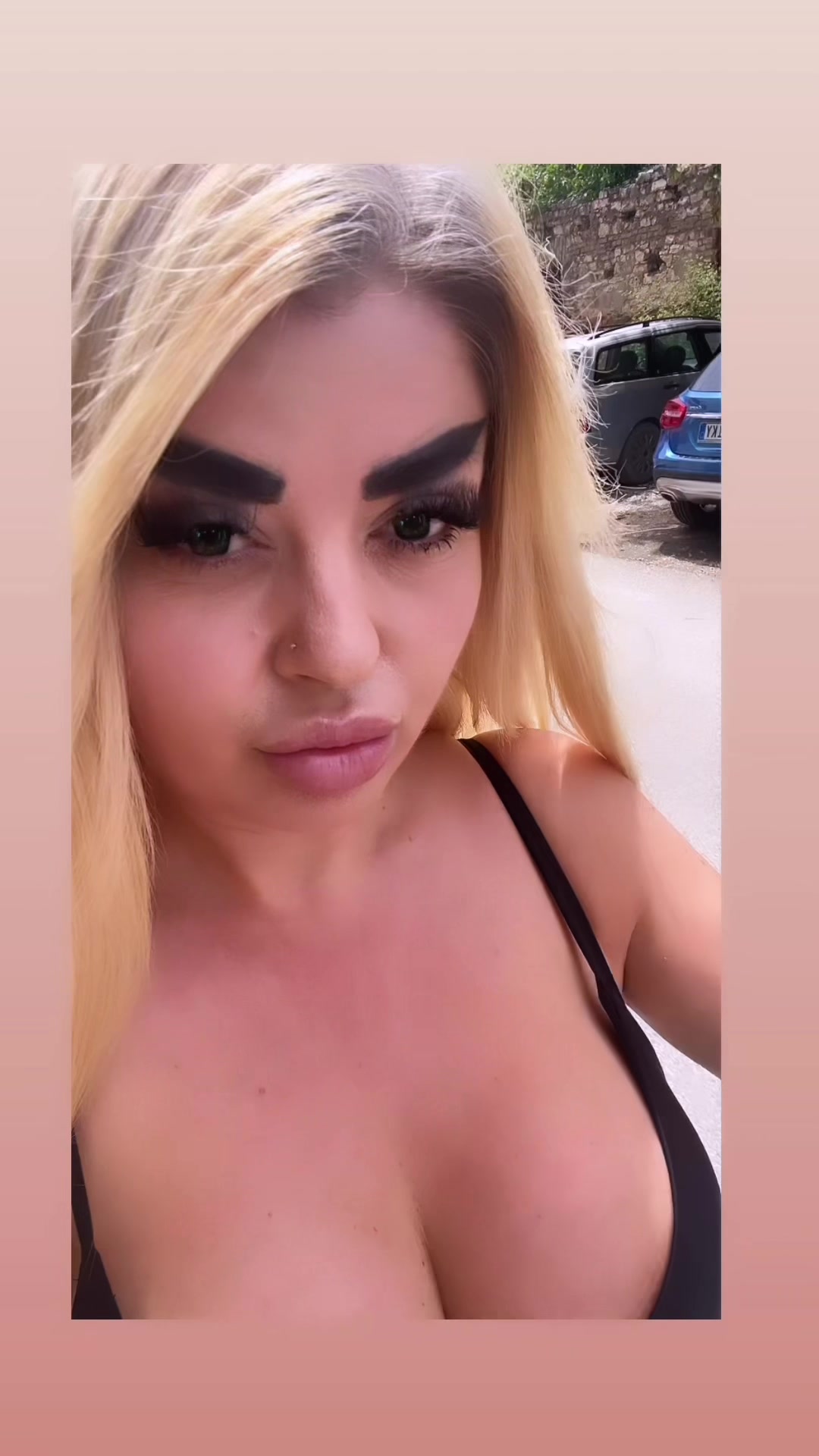 @Je Suis Mela