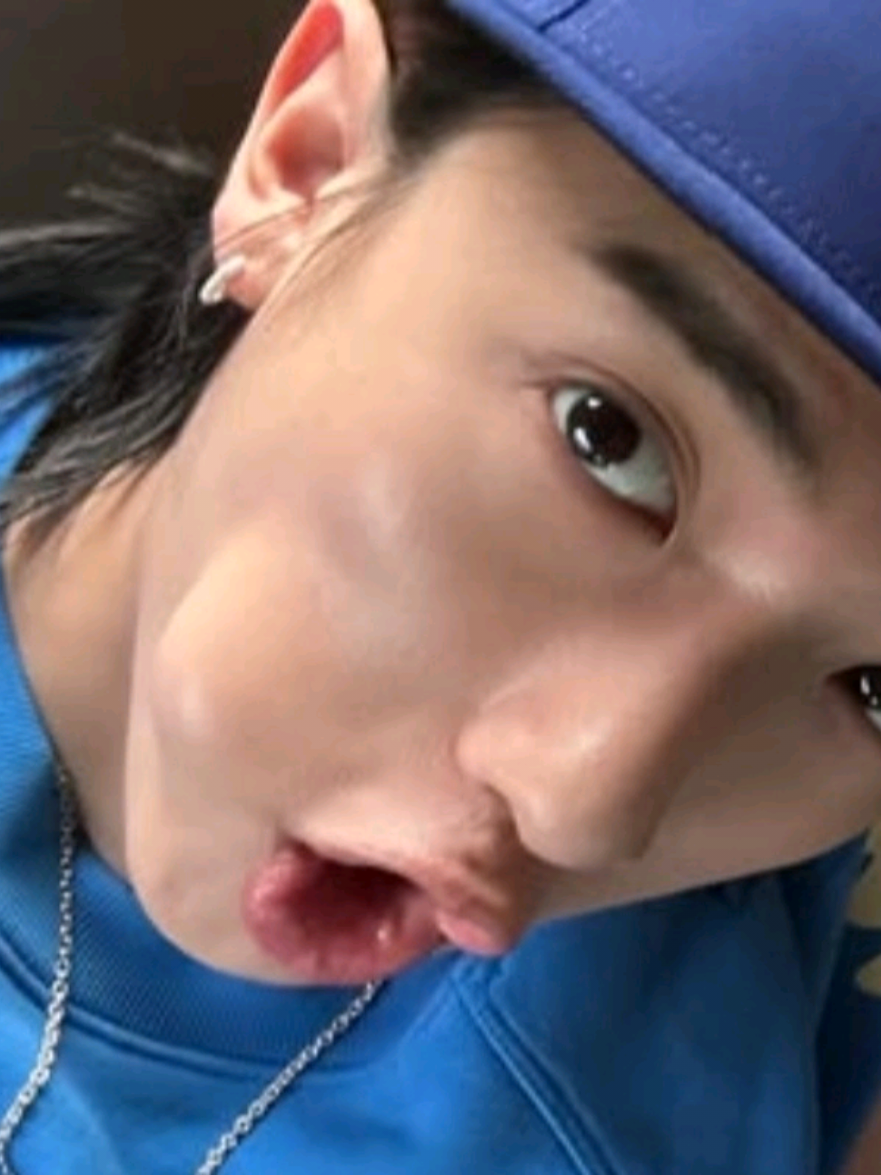 @🖤 ryulwoo 🤍