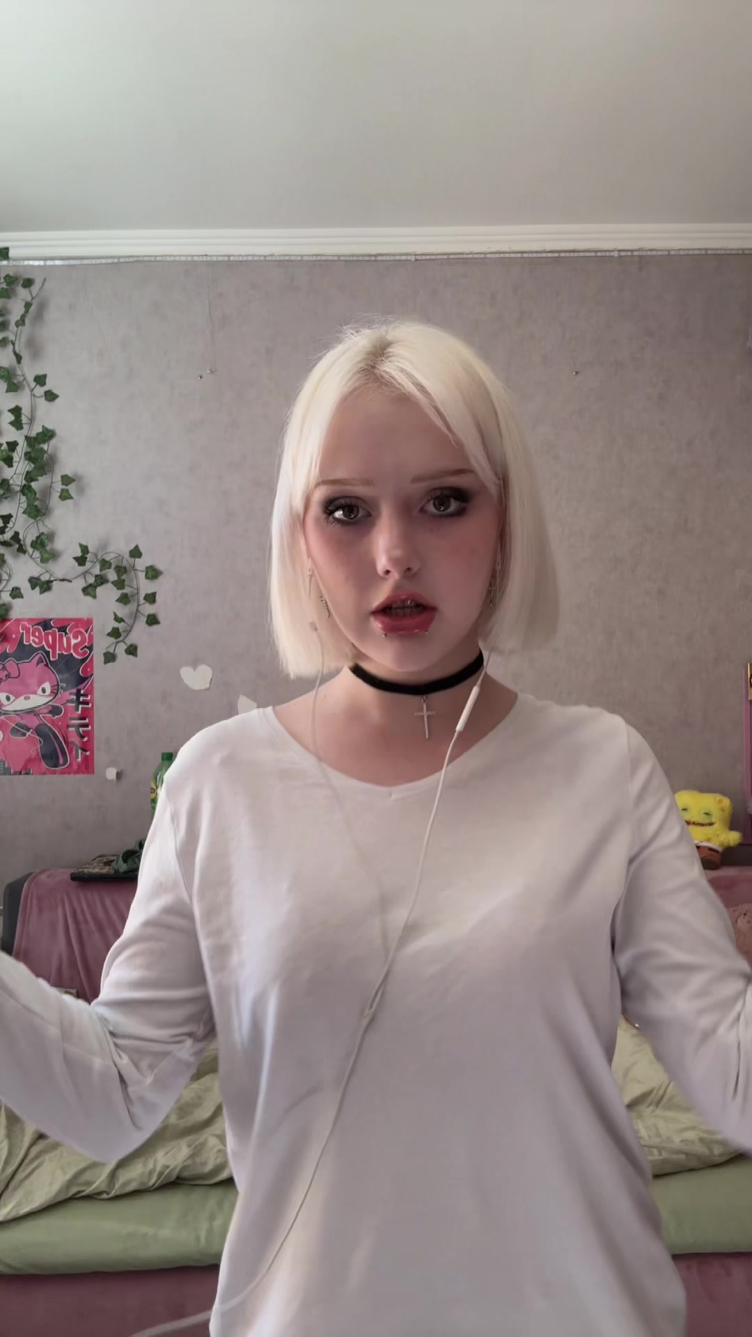 @эллчка мивчи🐰