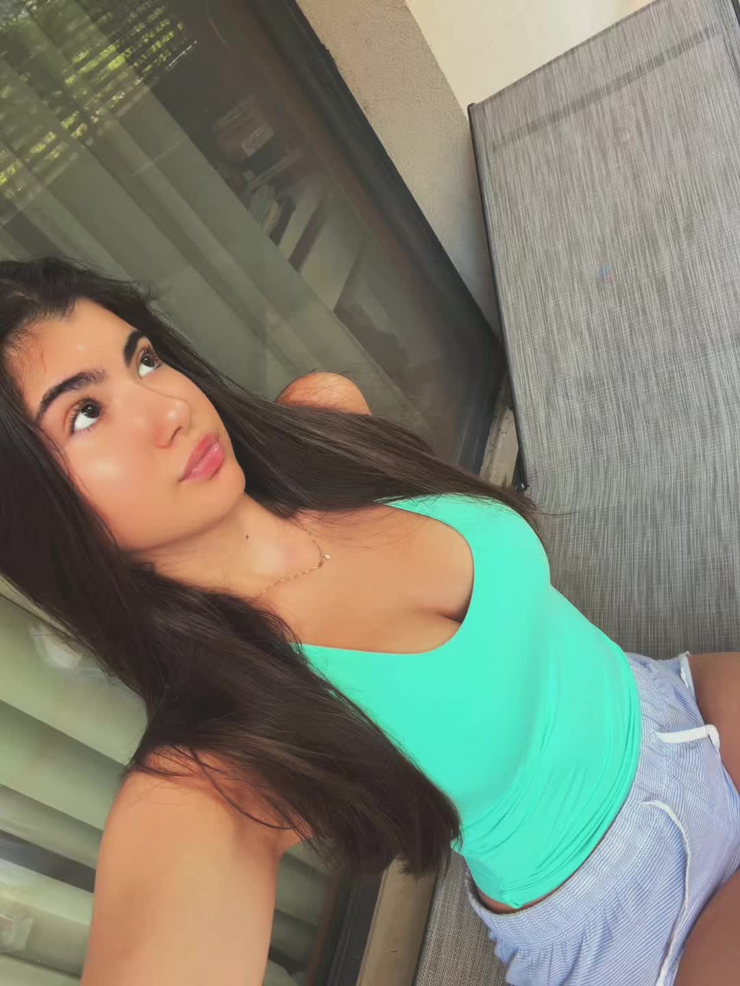 @Ari🤍
