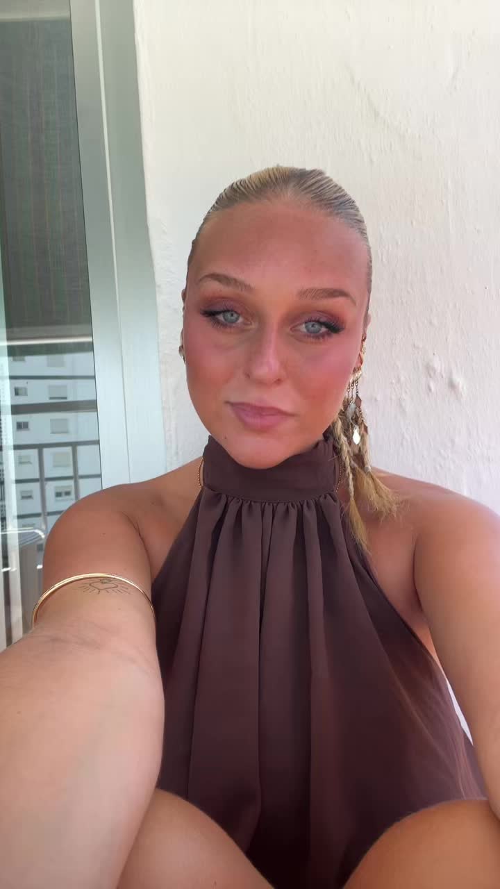 @Emi
