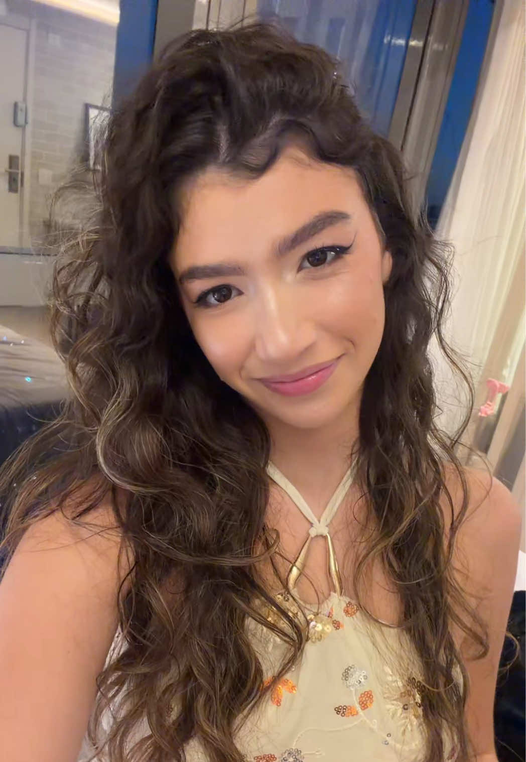 @Ludmila🦋