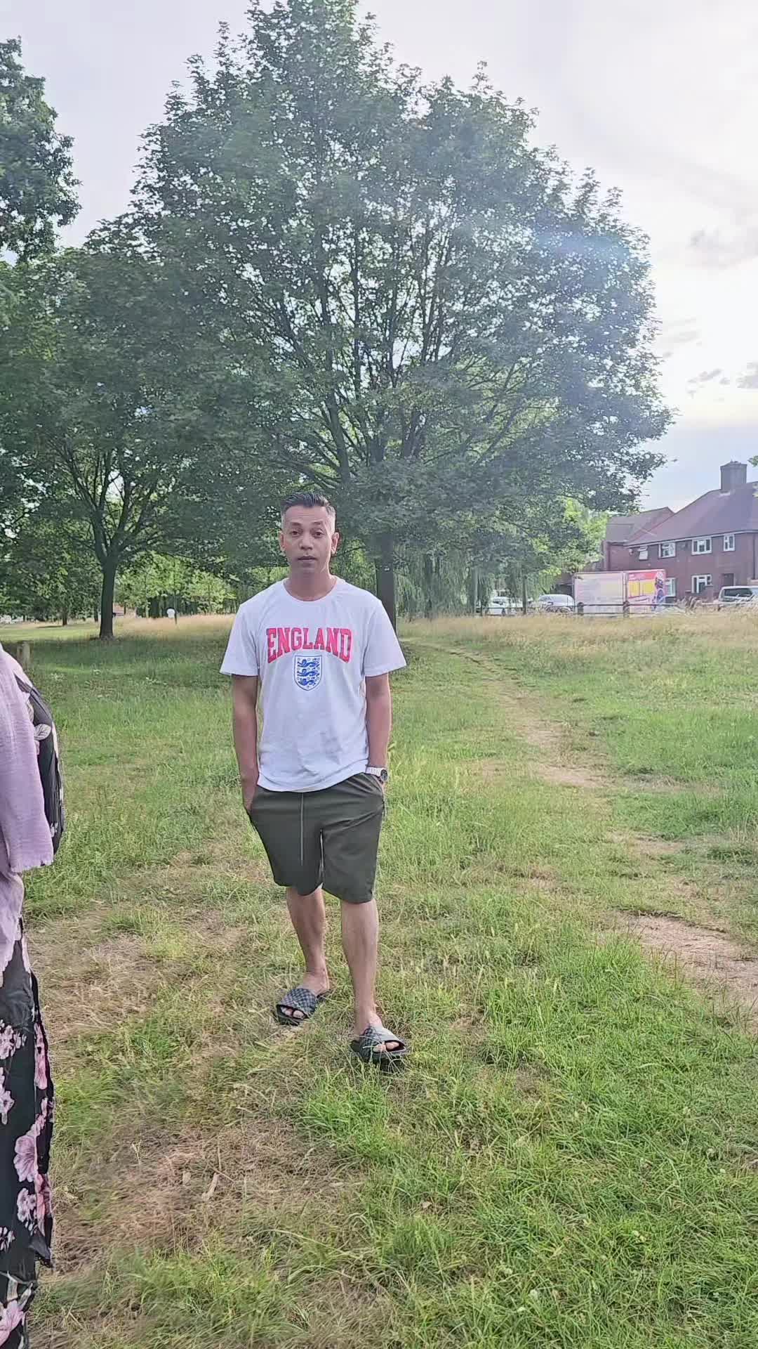 @𝐻𝒶𝓃𝒾𝒻 𝐵𝒽𝒶𝒾 🇬🇧🇧🇩