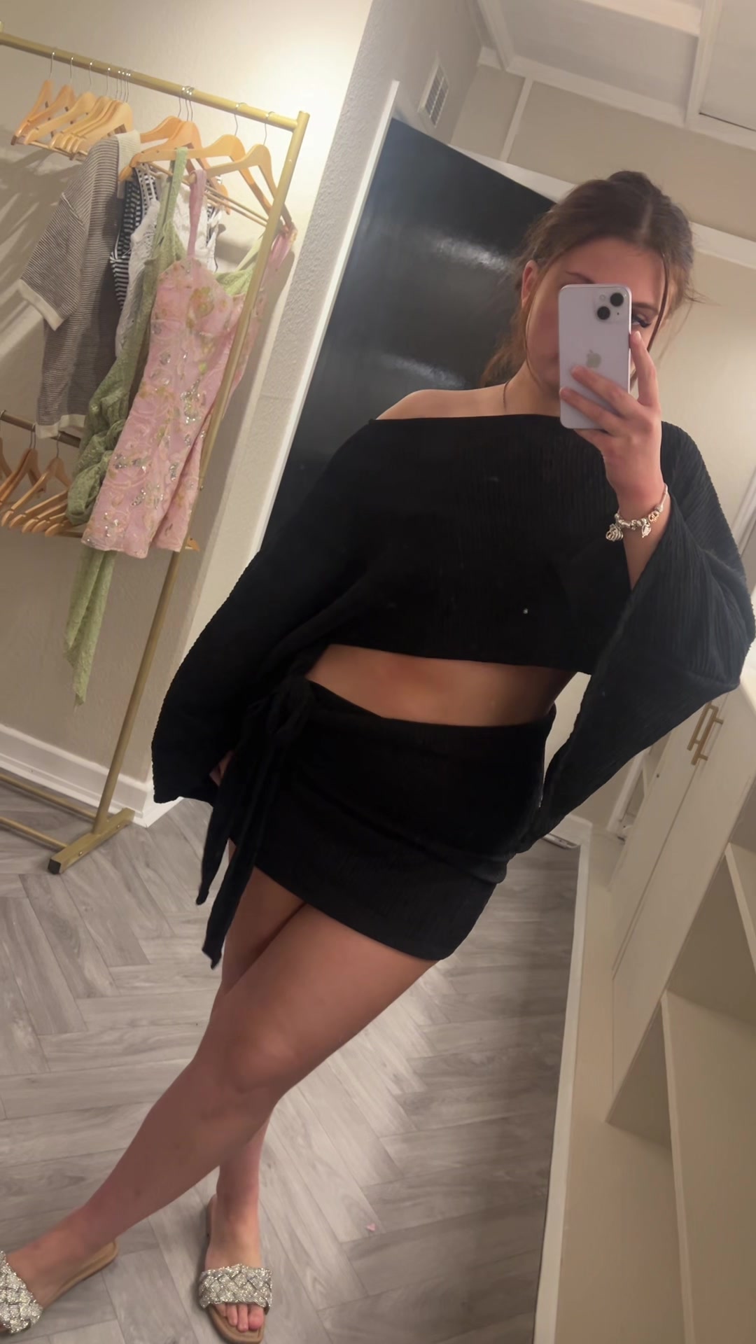 @𝓔𝓶𝓲𝓵𝔂 🖤