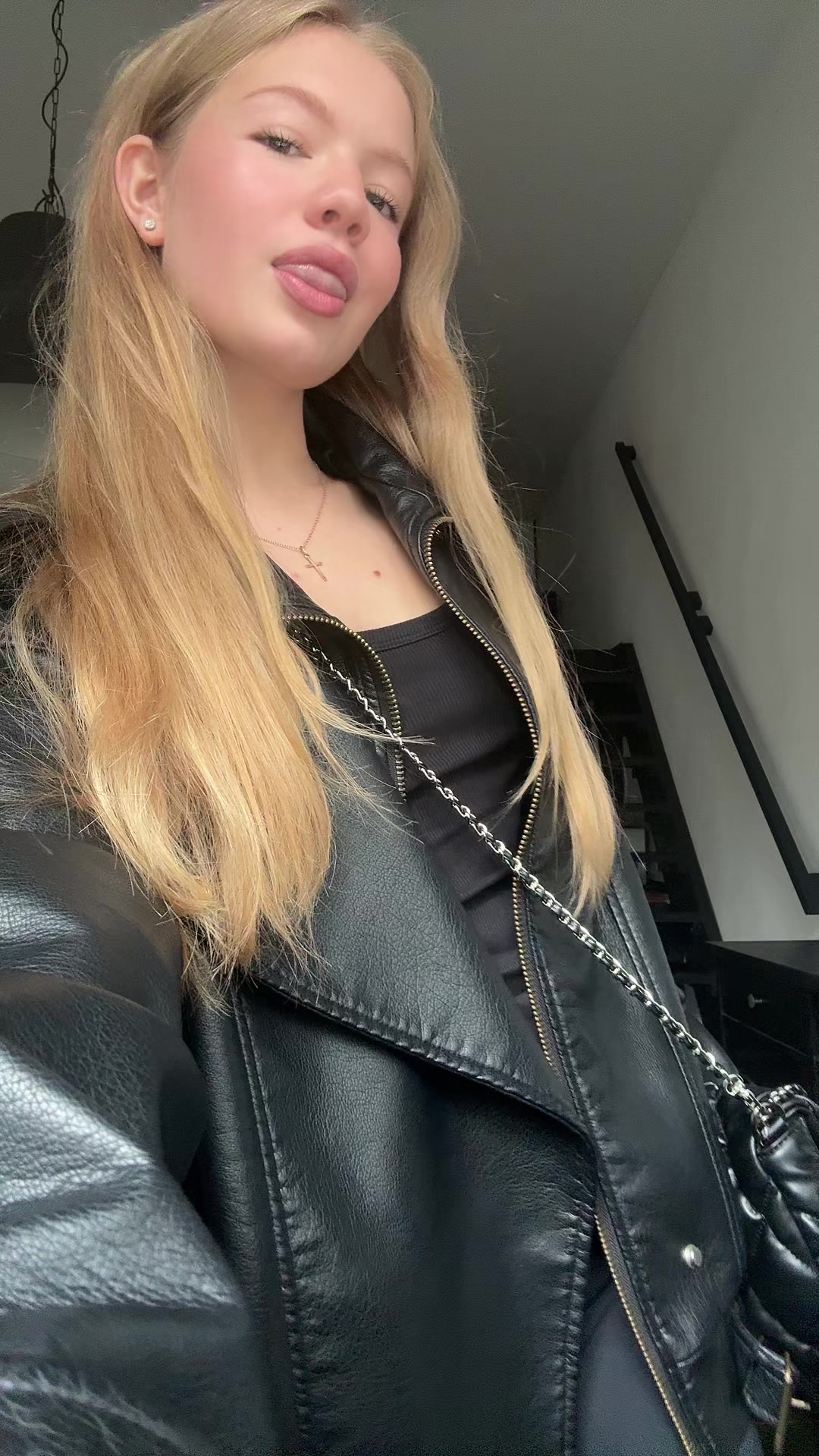 @alenkaamaskk