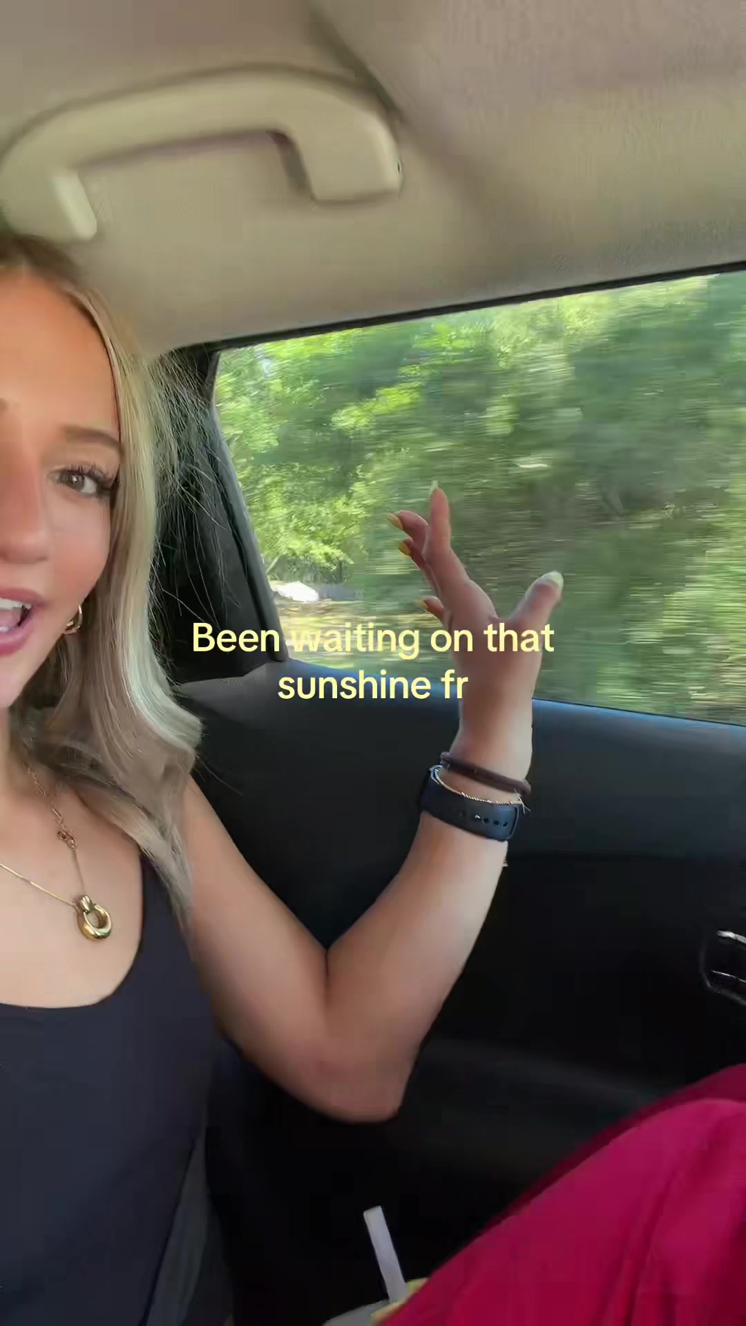 @caitlynnavery