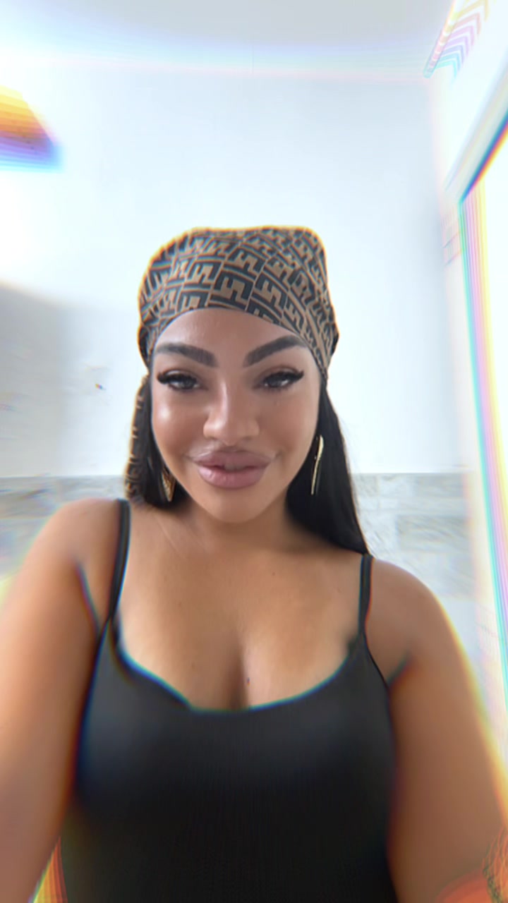 @𝓡𝓞𝓢𝓨🍓