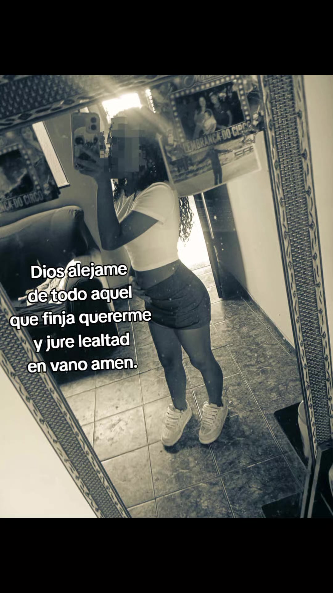 @👾:)