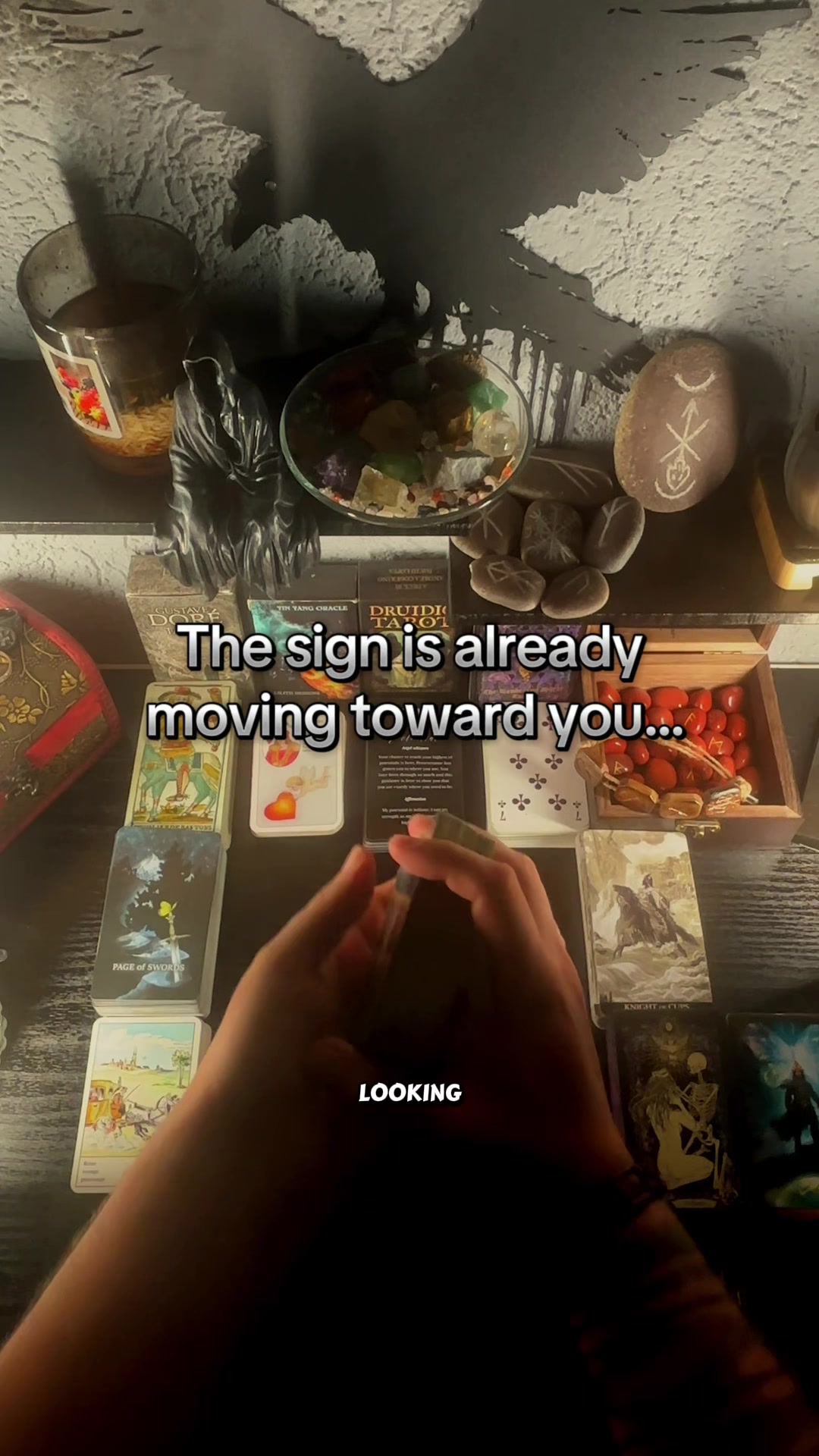 @Nightshade Whispers Tarot