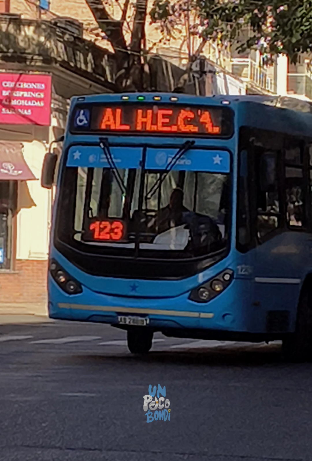 @el de un poco de bondi
