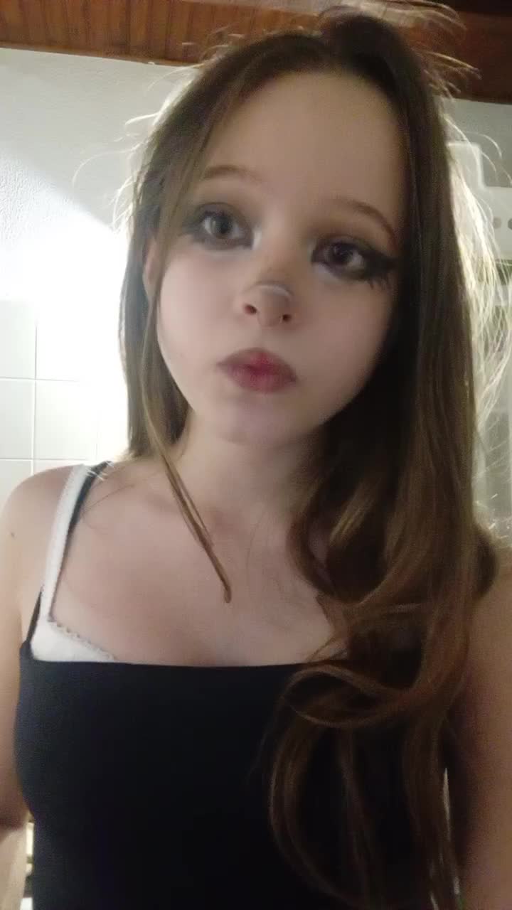 @Emiii