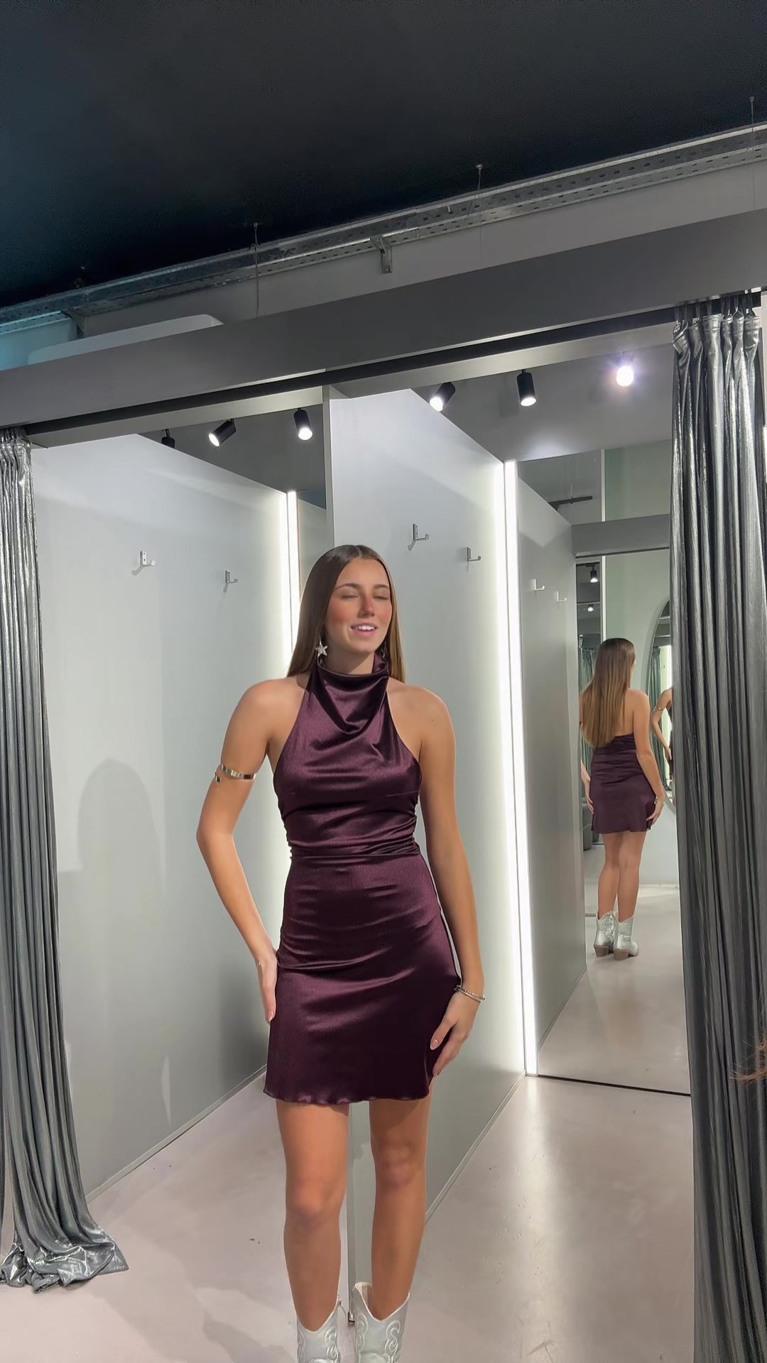 @AV