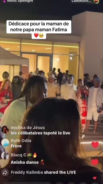 @𝐒𝐀𝐑𝐀𝐇🦋.