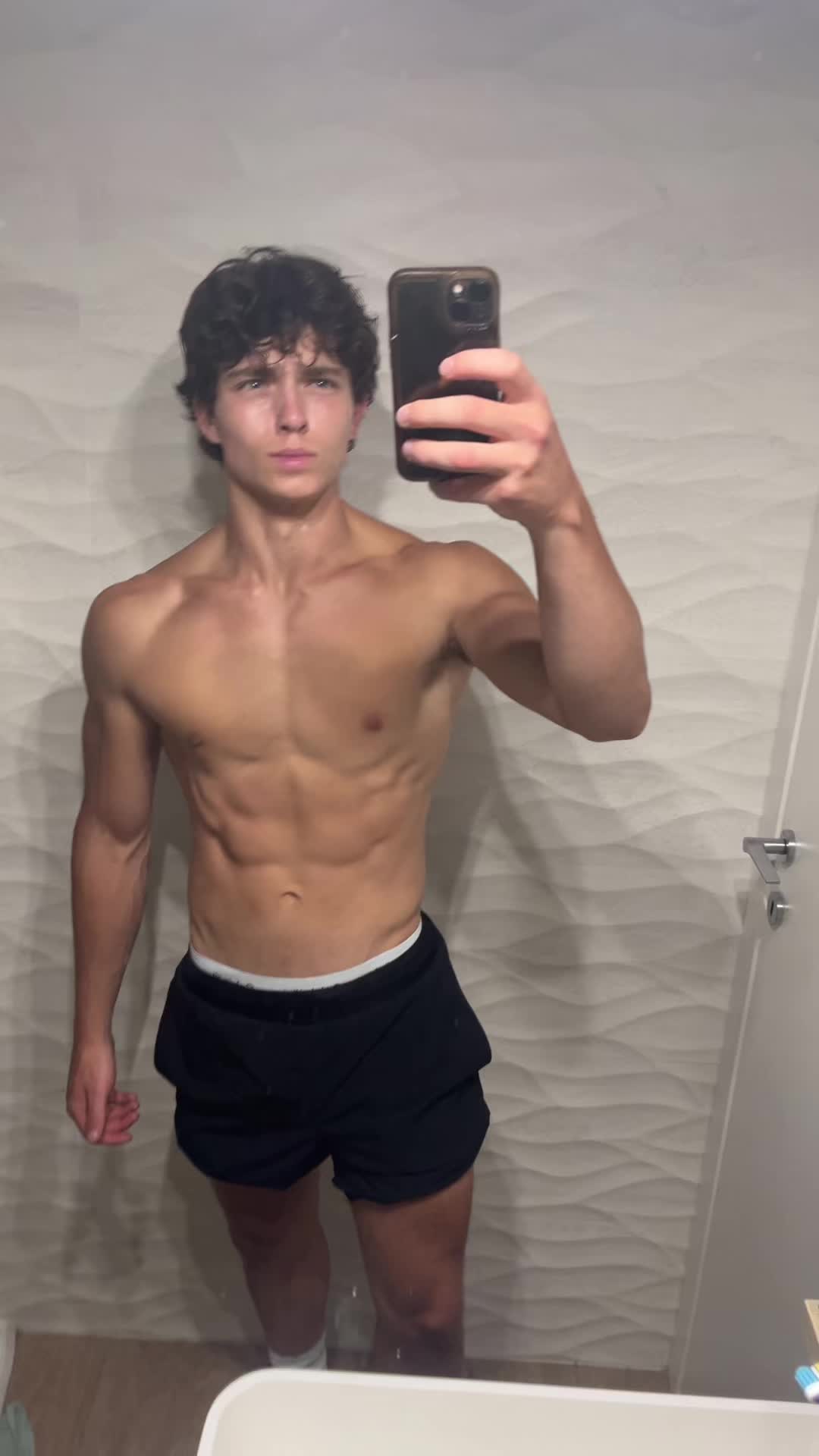 @jorianhedges