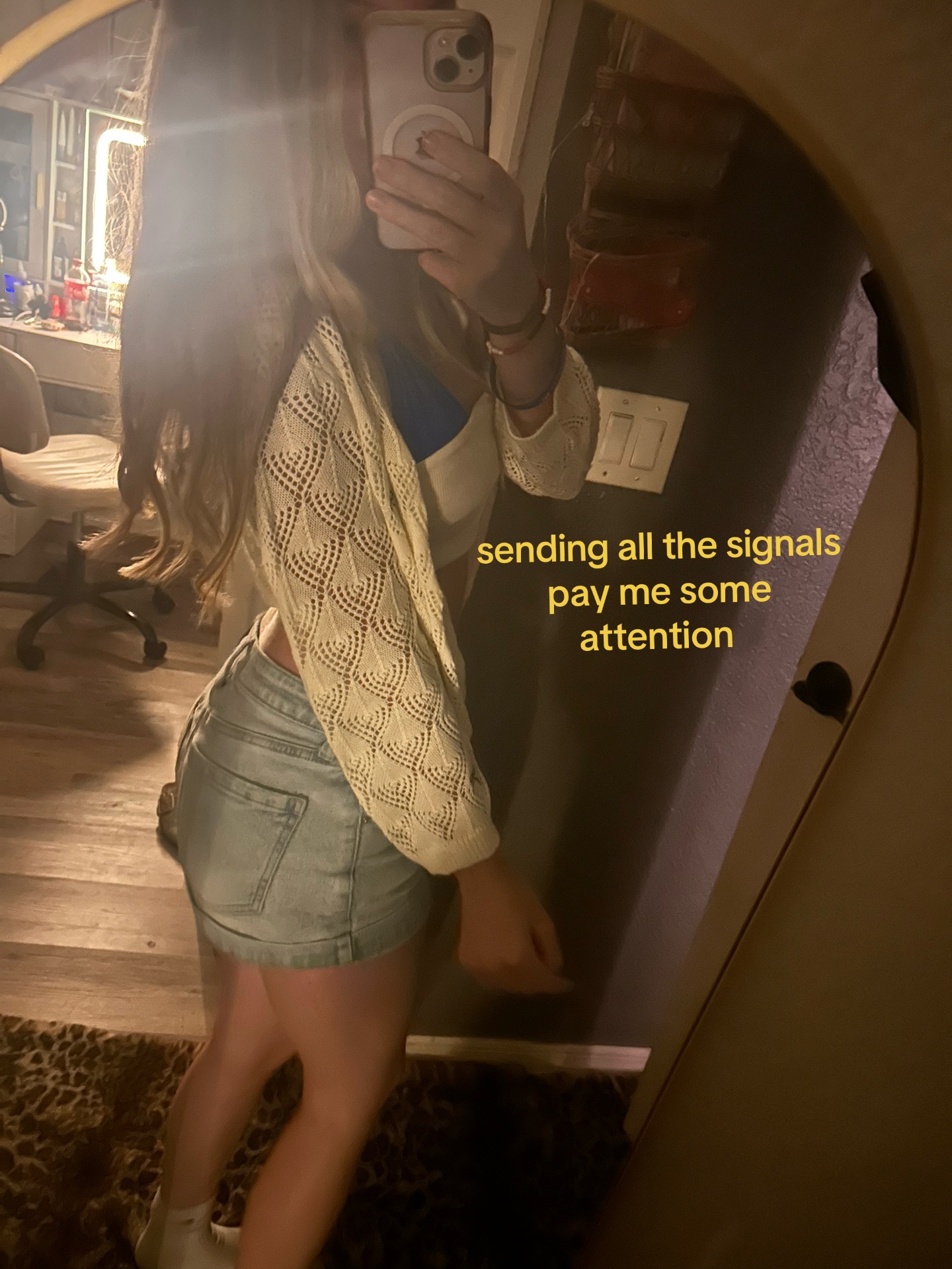 @️