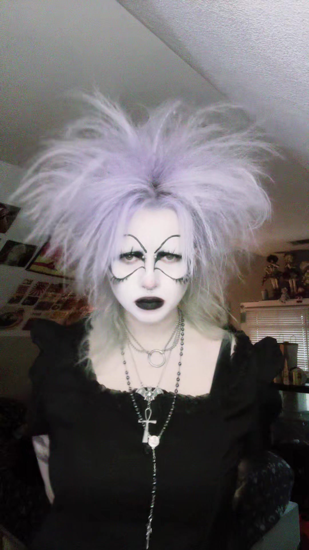 @dollygoth666