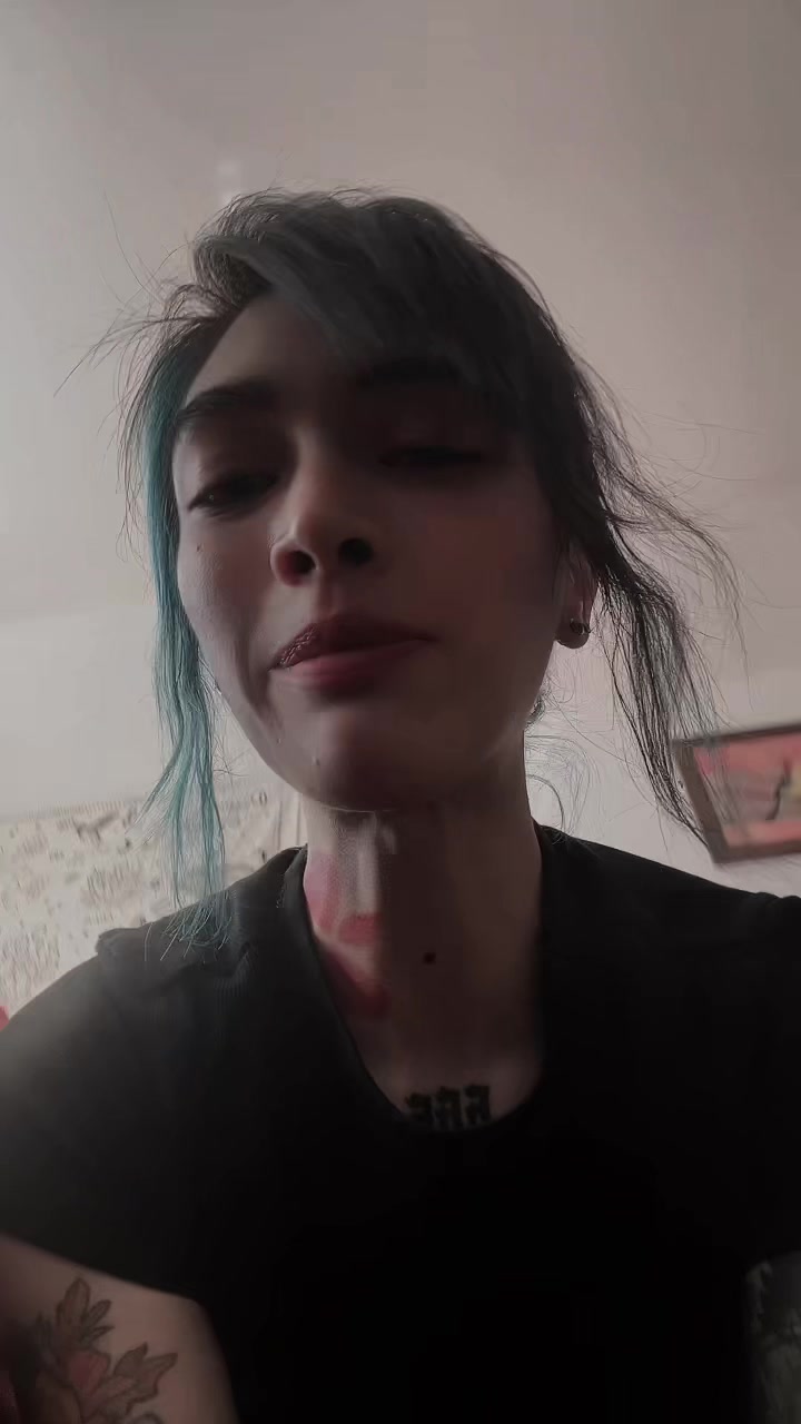 @Bee