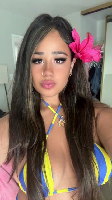 @Gabriella🦋