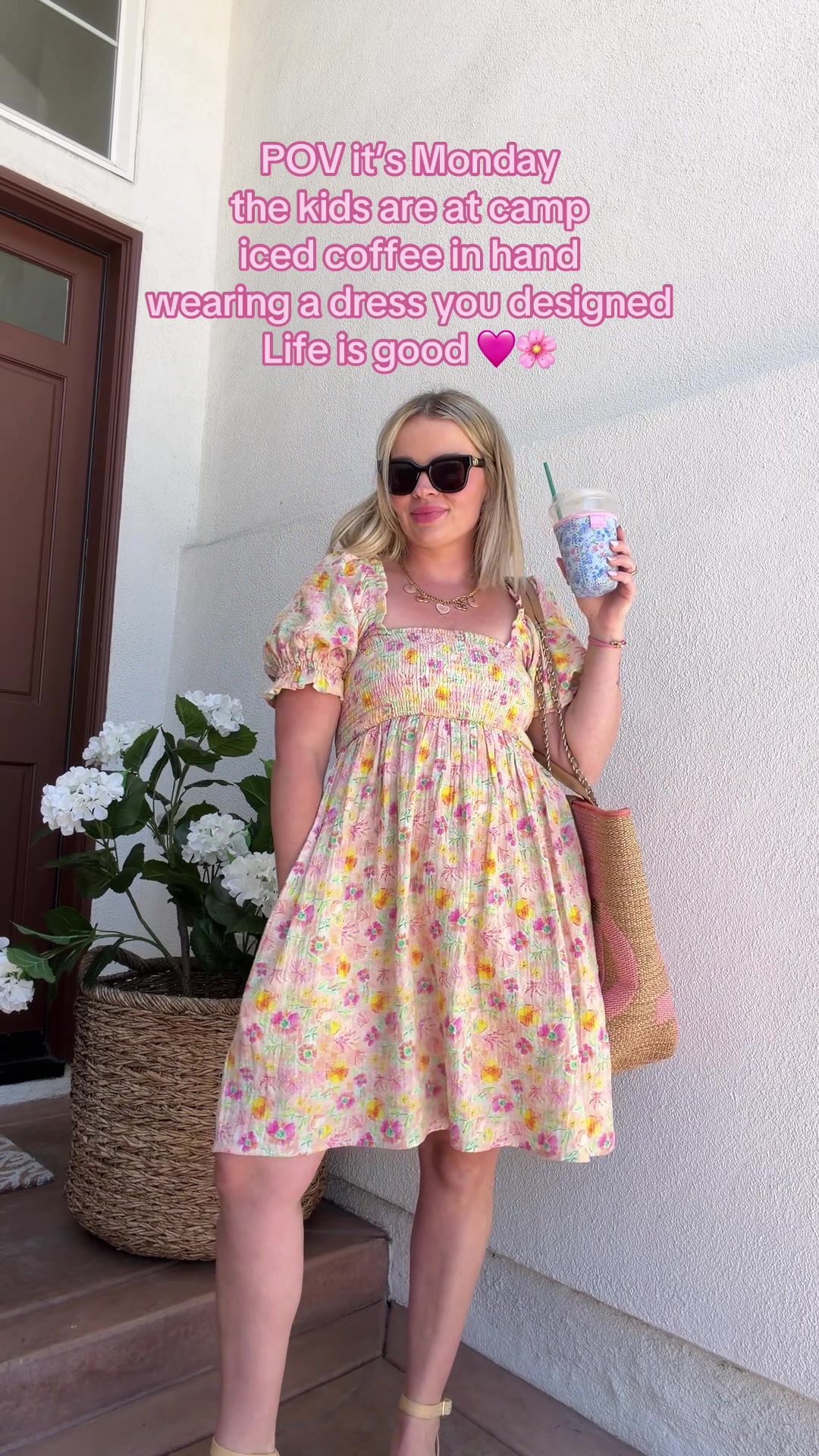 @Olivia May | Mom Style & Hacks