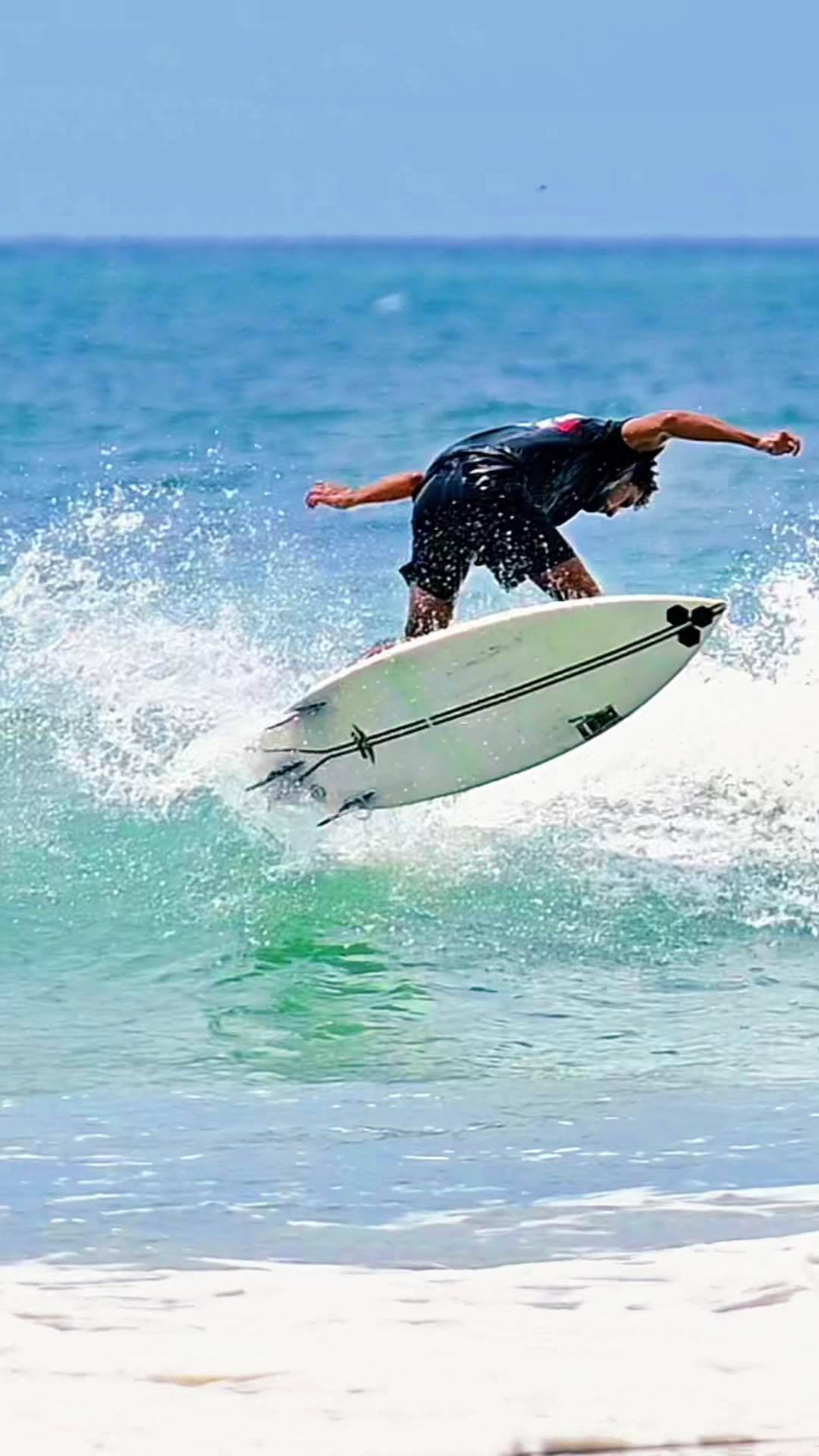 @3FINS VIEW surfSLphotographer