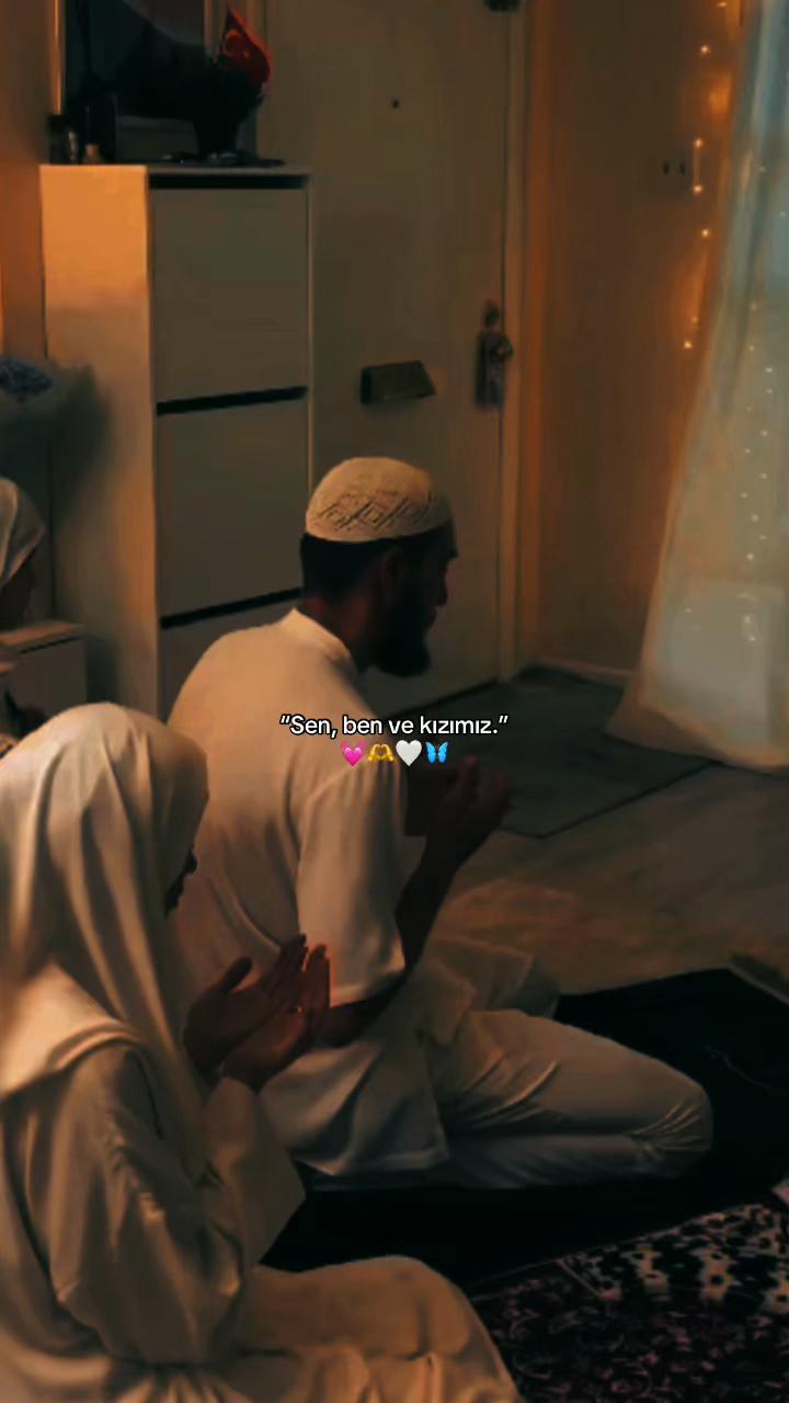 @𝓜𝓮𝓻𝔂𝓮𝓶♡