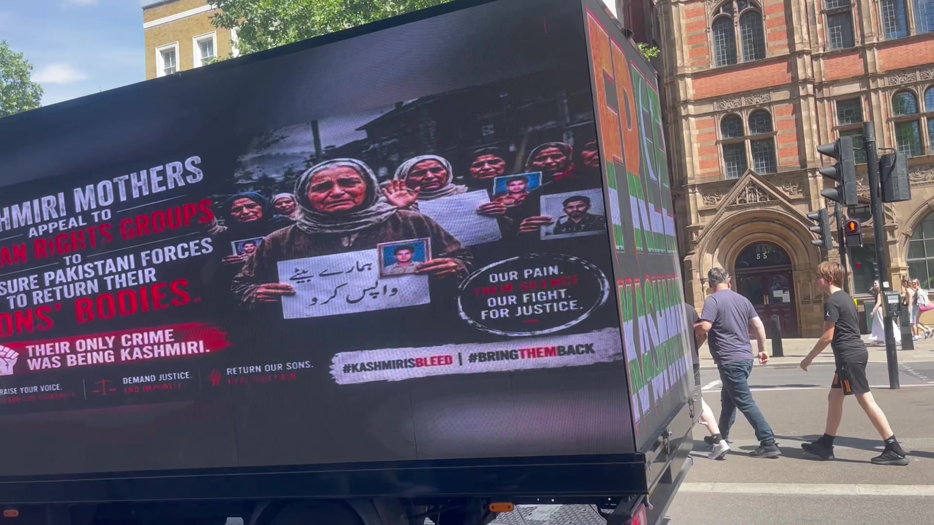 @𝙍𝘼𝙅𝘼 𝙆𝙎𝙃𝙈𝙍𝙄 𝙐𝙆🇬🇧
