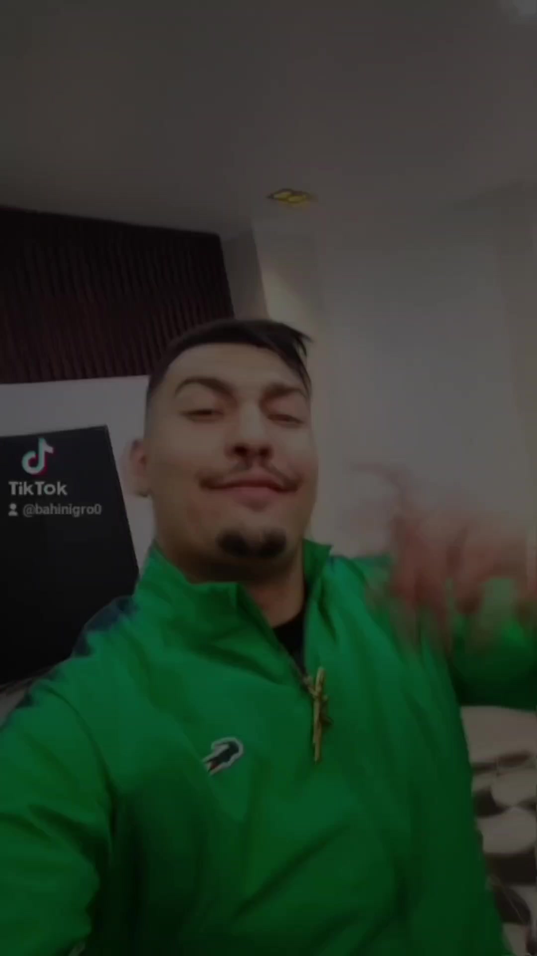 @Bahi N&iuml;gr&otilde; 🥊