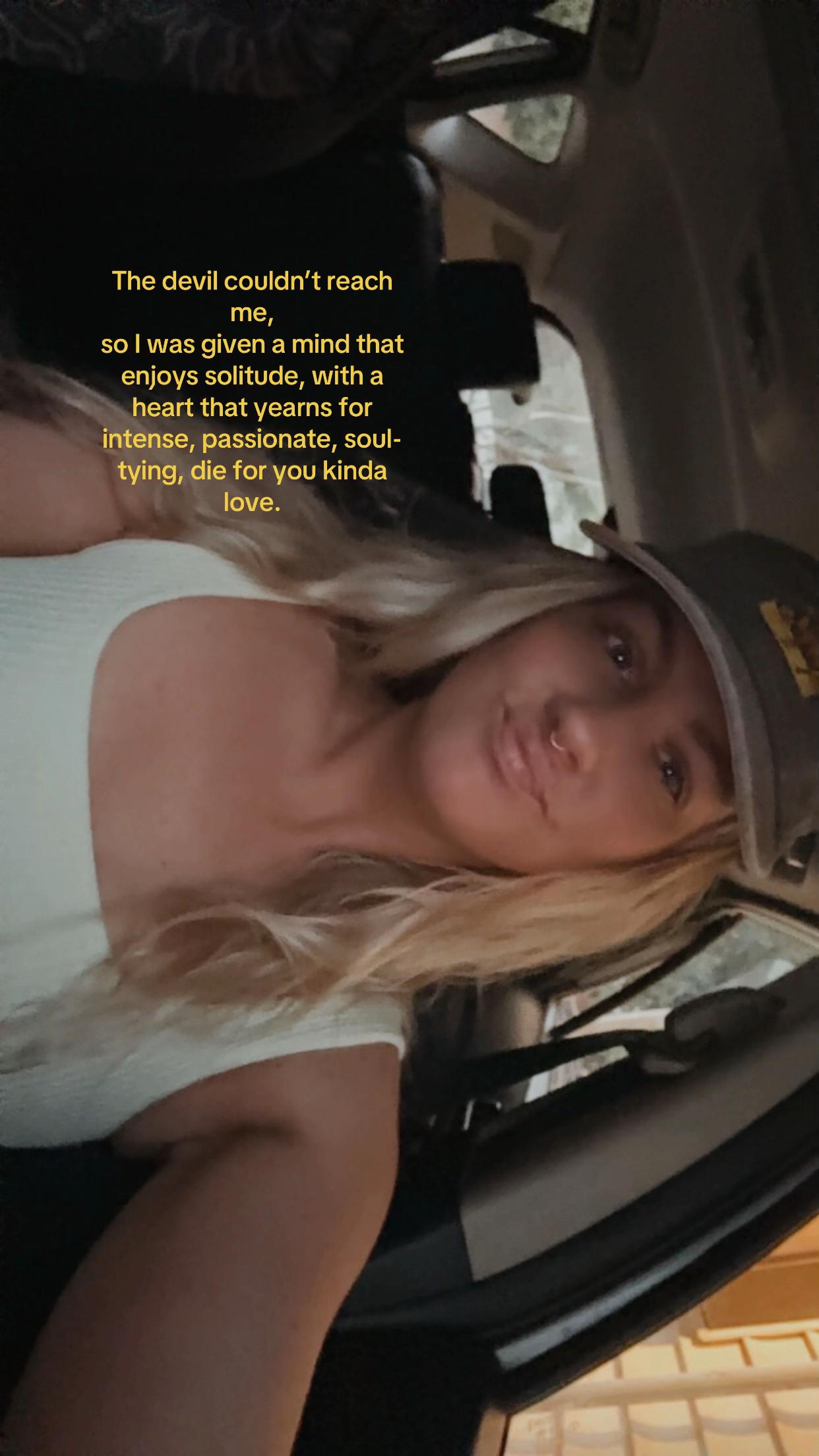 @messyhairedgal