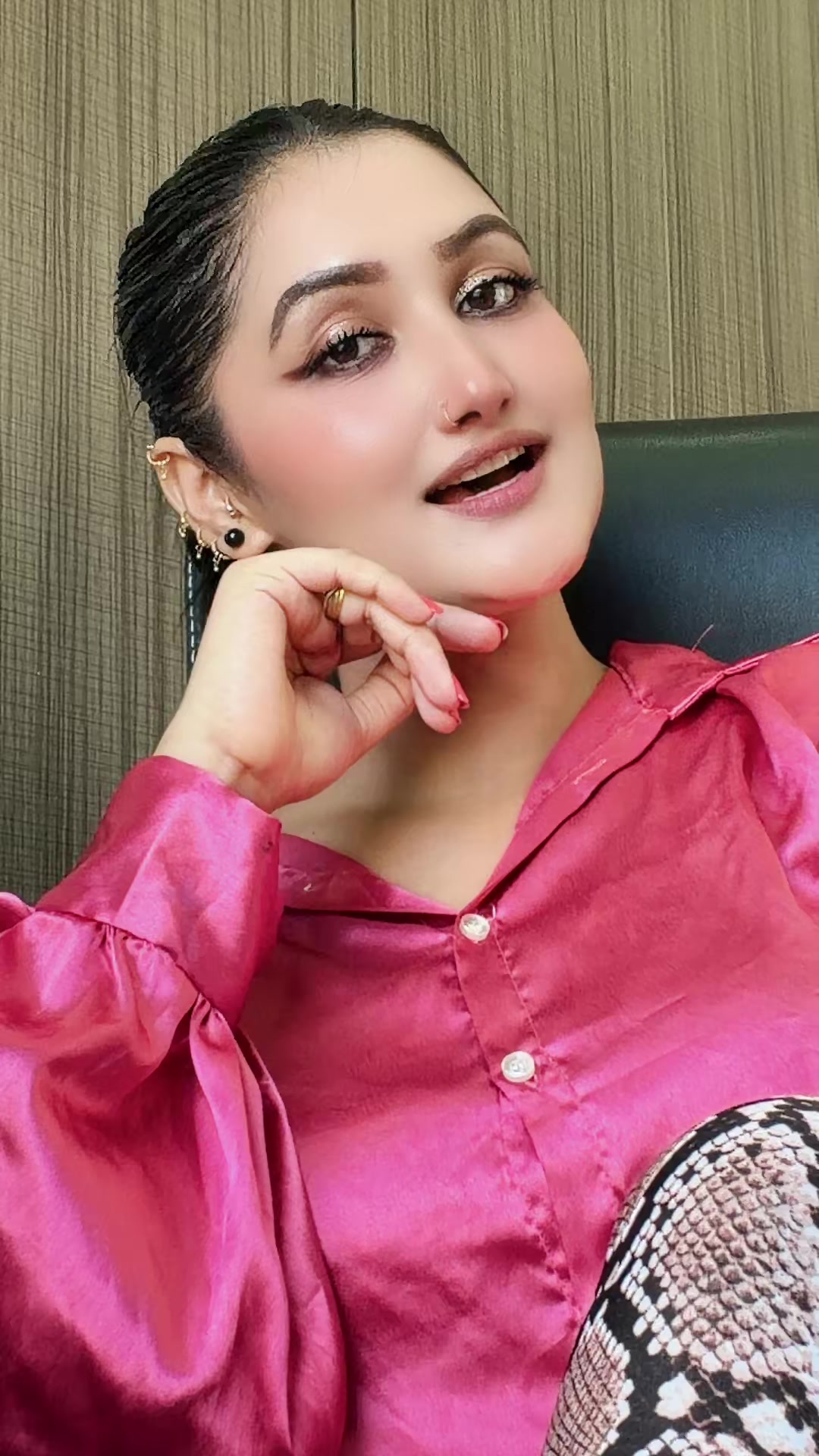 @Nisha Pokharel🔥
