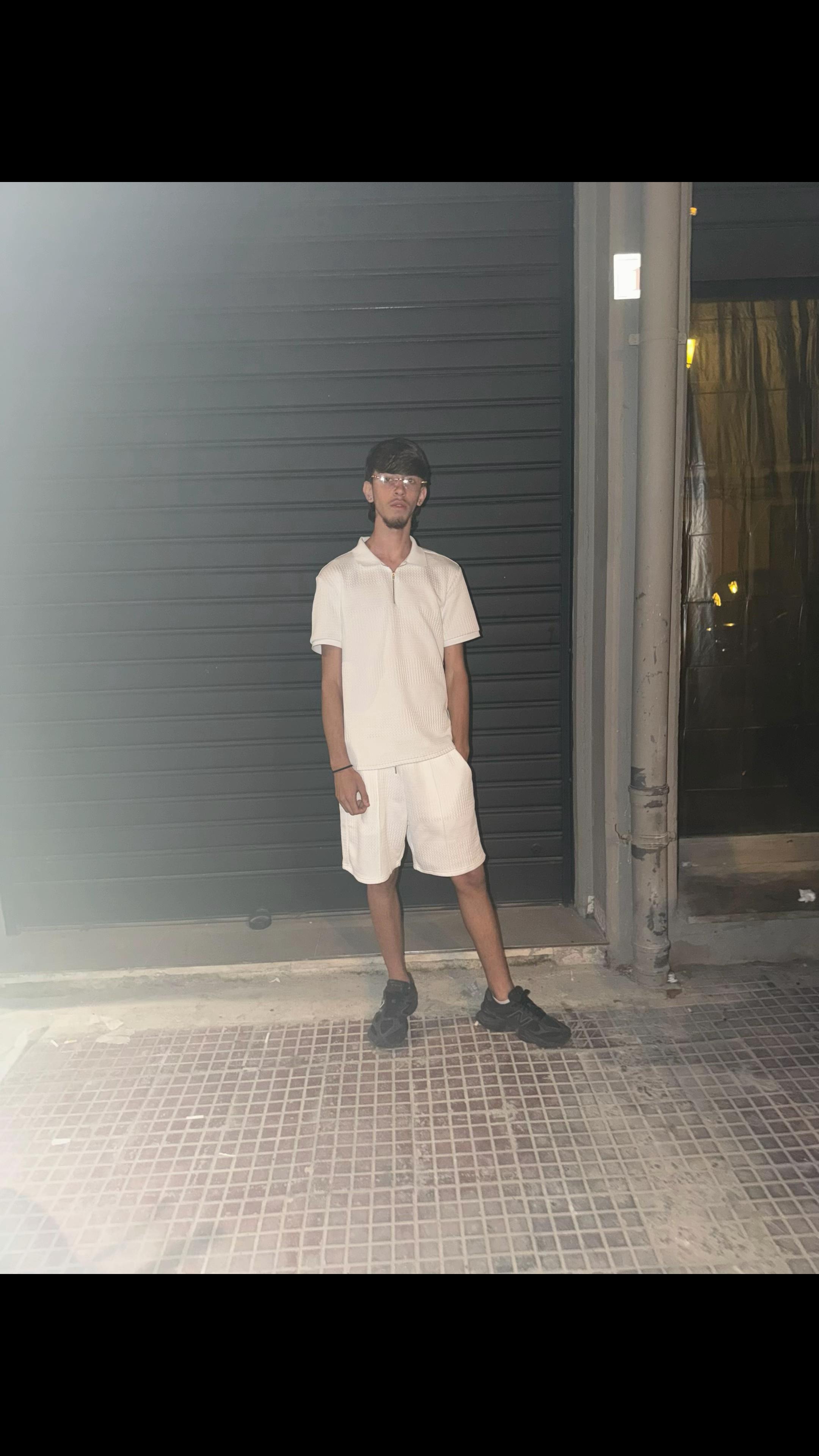 @R.A🦈