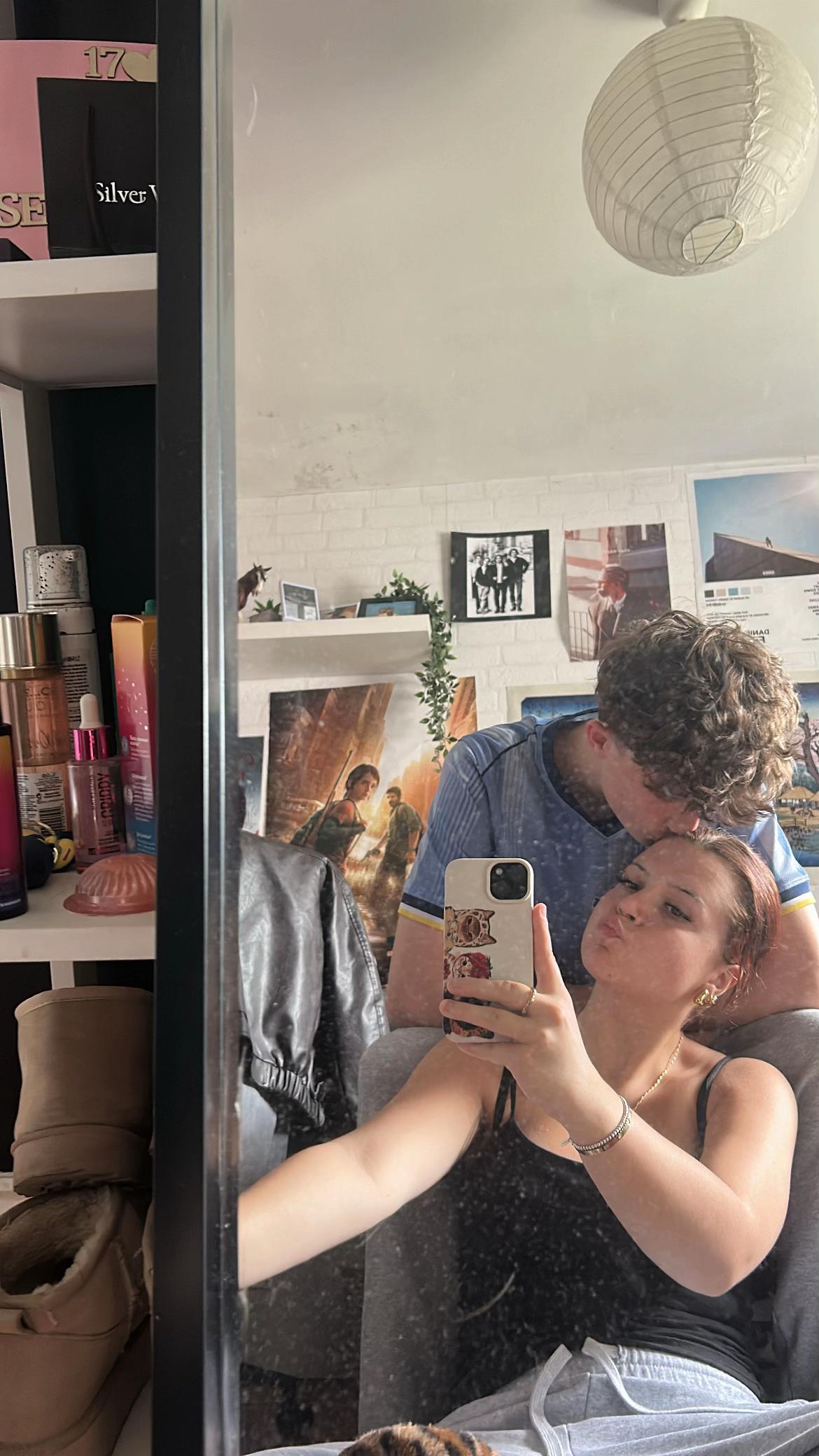 @zuzanna