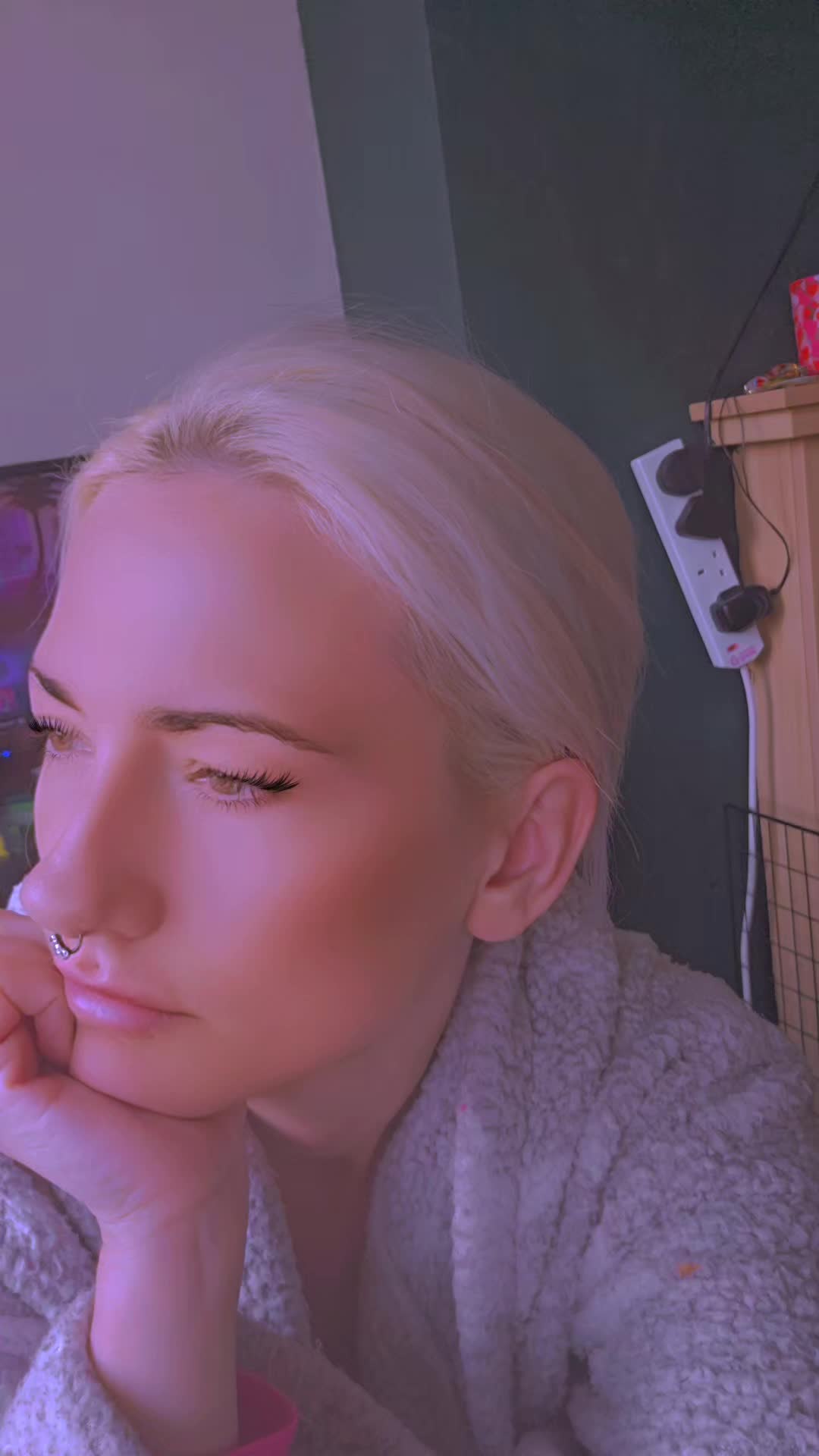 @🧡💛💚💜shushyourlips🧡💛💚💜