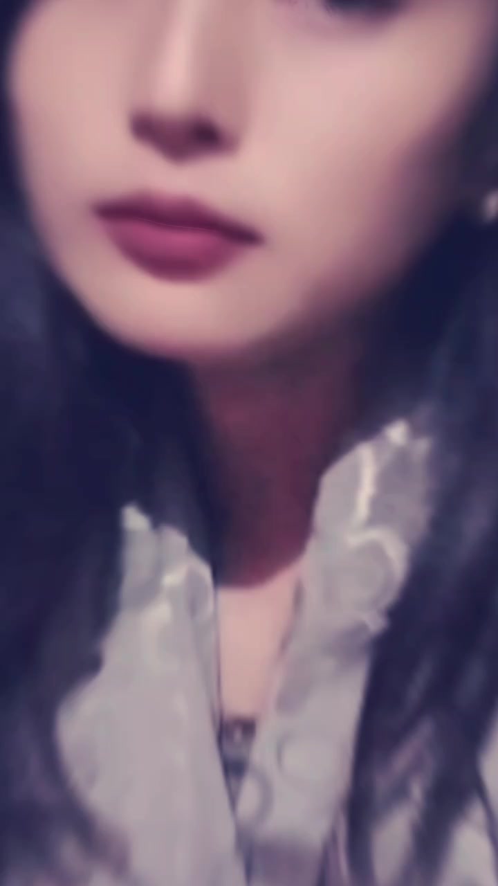 @Addicte with phone 😆