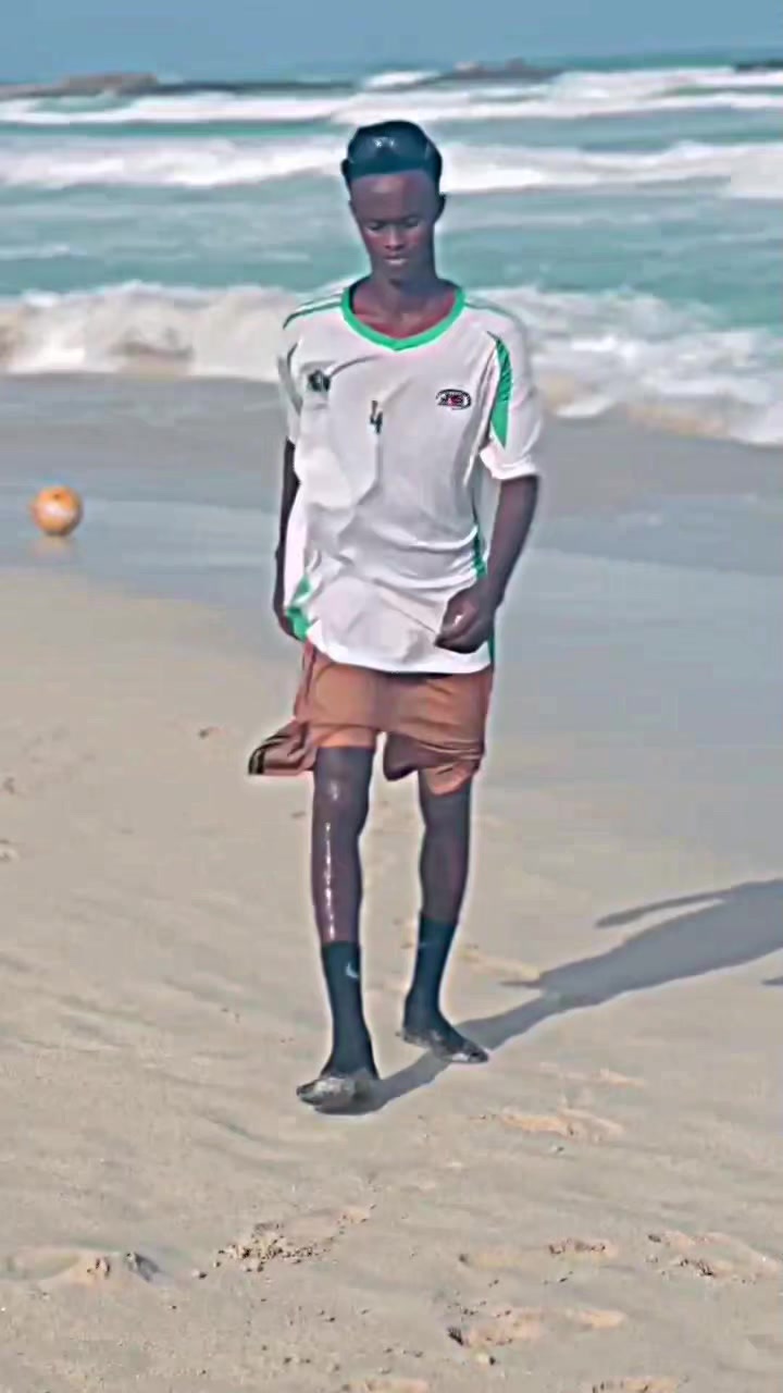 @pHodenn&bull;🧟&zwj;♂️😎