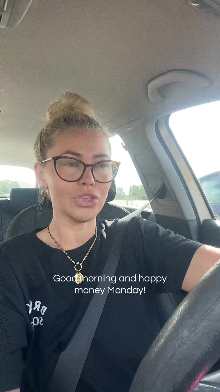 @offscriptelle