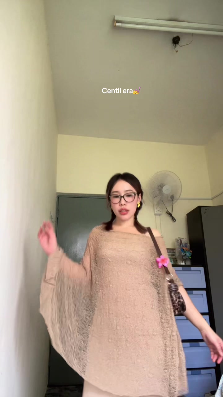 @Juliaa
