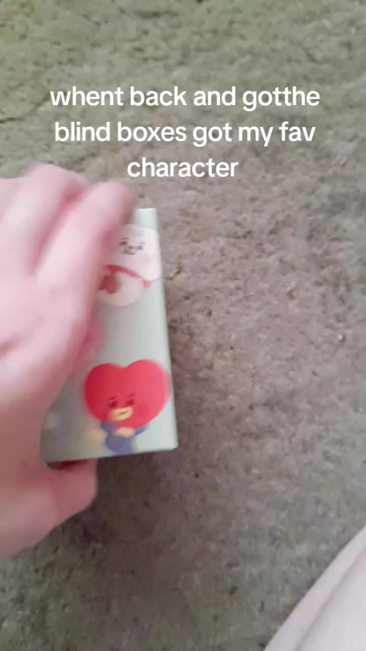 @meganholt03