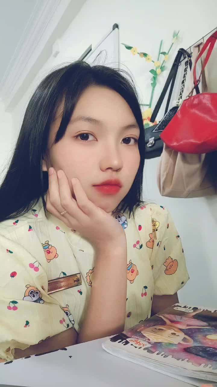 @👑 Chuu Offical(HR) 👑