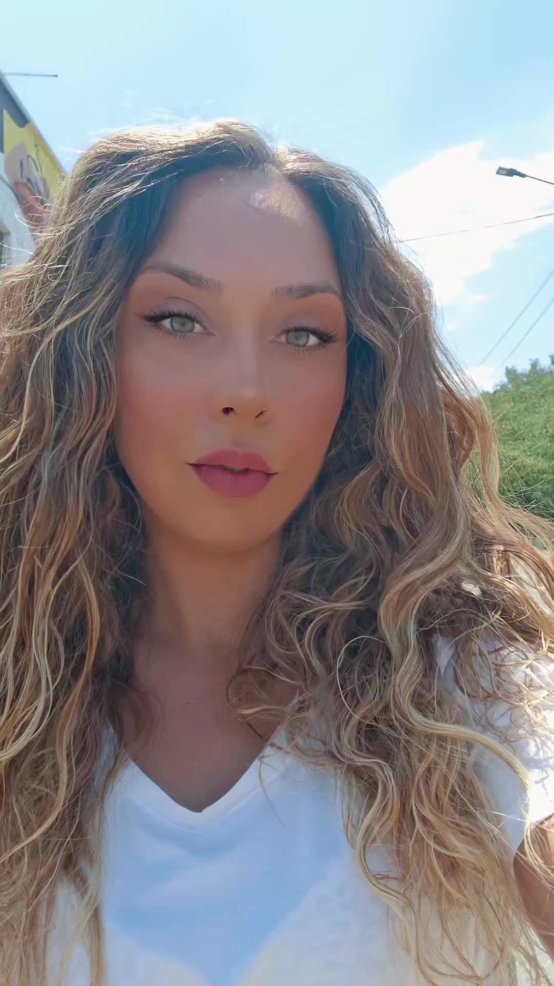 @Marika De Buono