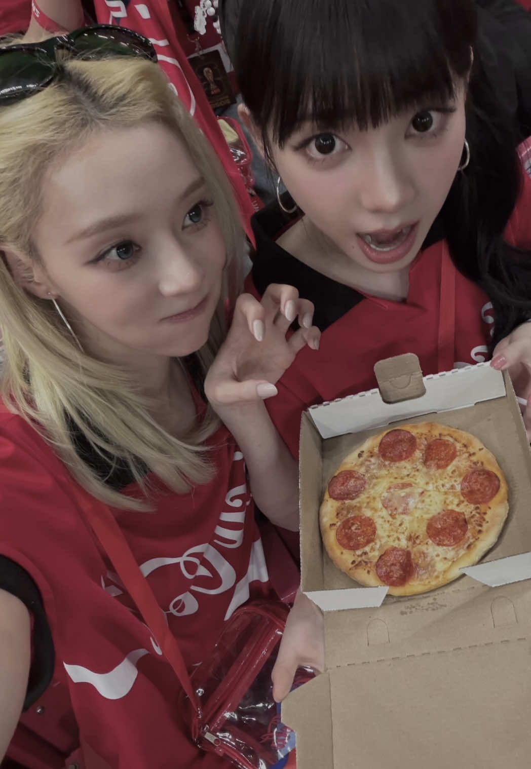@うに